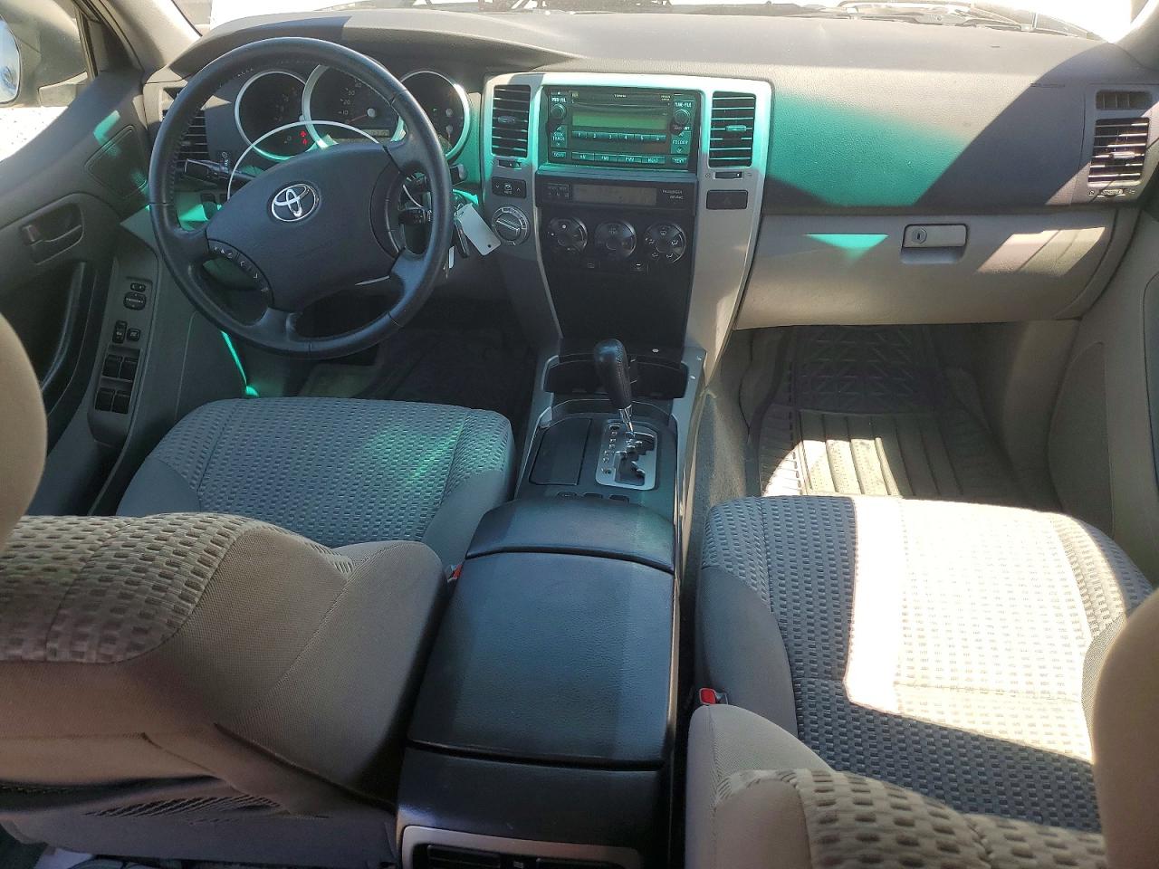 2008 Toyota 4runner Sr5 Silver vin: JTEBU14R78K015098