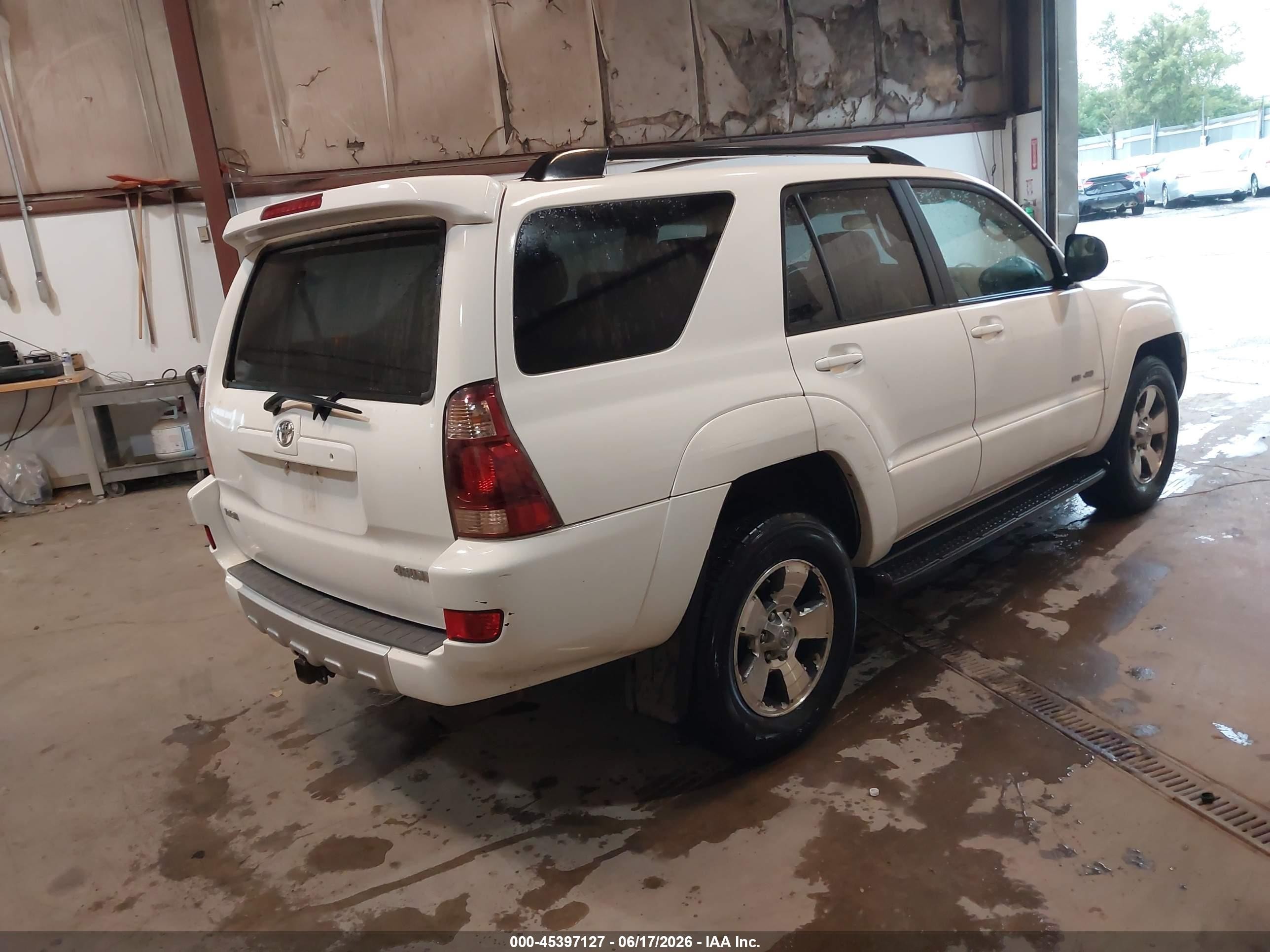 2004 Toyota 4runner Sr5 V6 White vin: JTEBU14R840022082