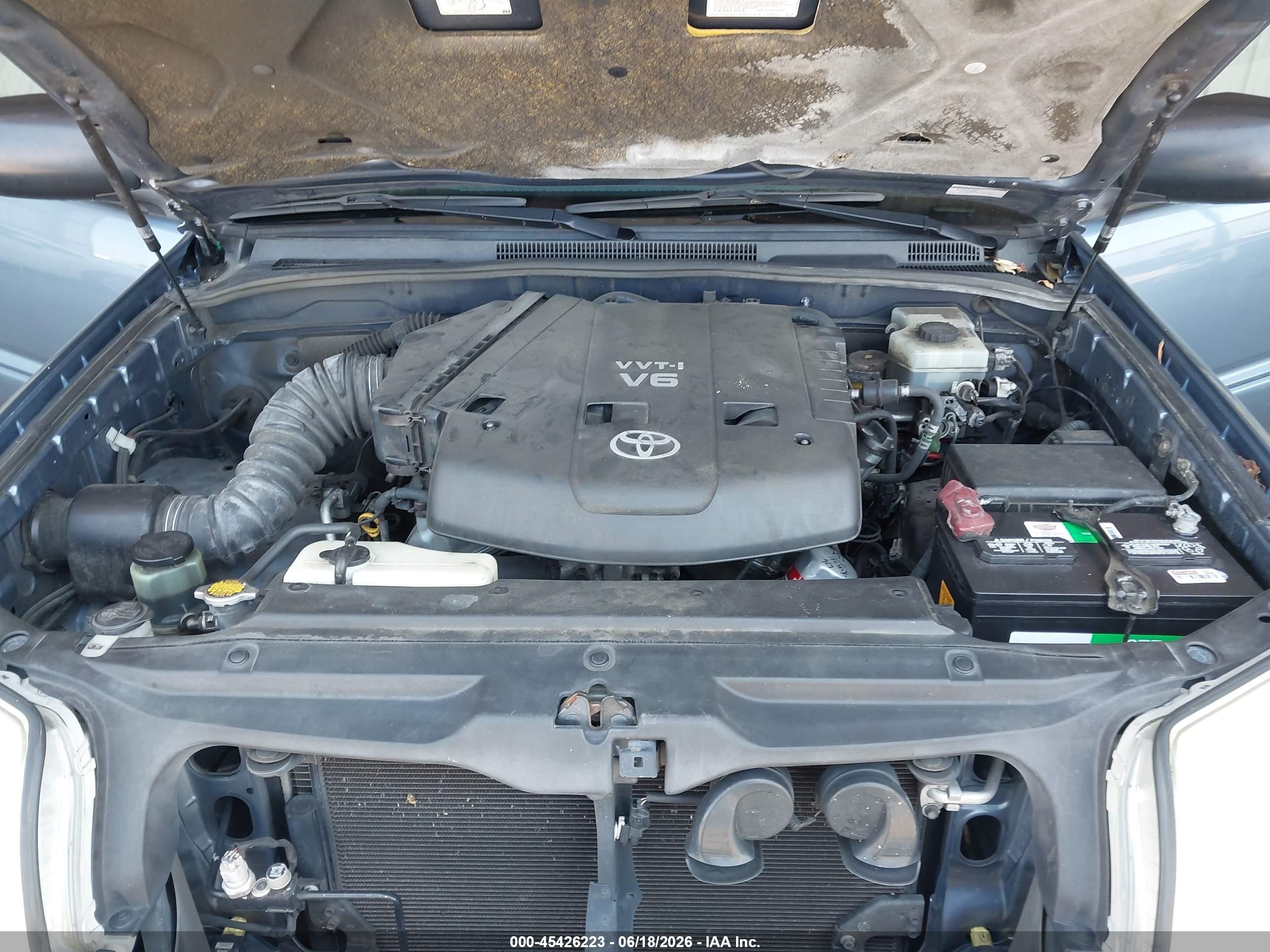 2004 Toyota 4runner Sr5 V6 Light Blue vin: JTEBU14R840045328