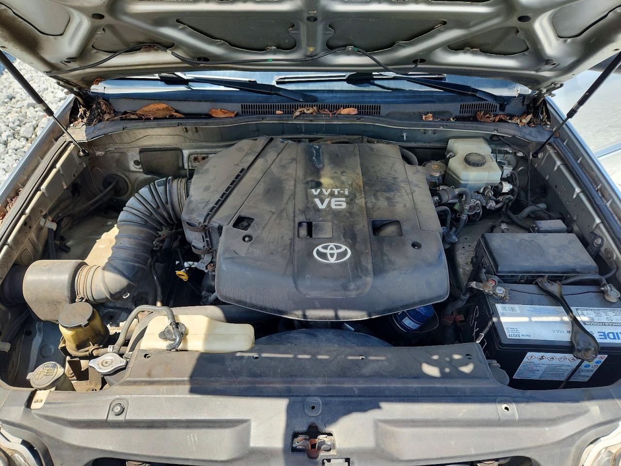 2004 Toyota 4runner Sr5 Silver vin: JTEBU14R840049038