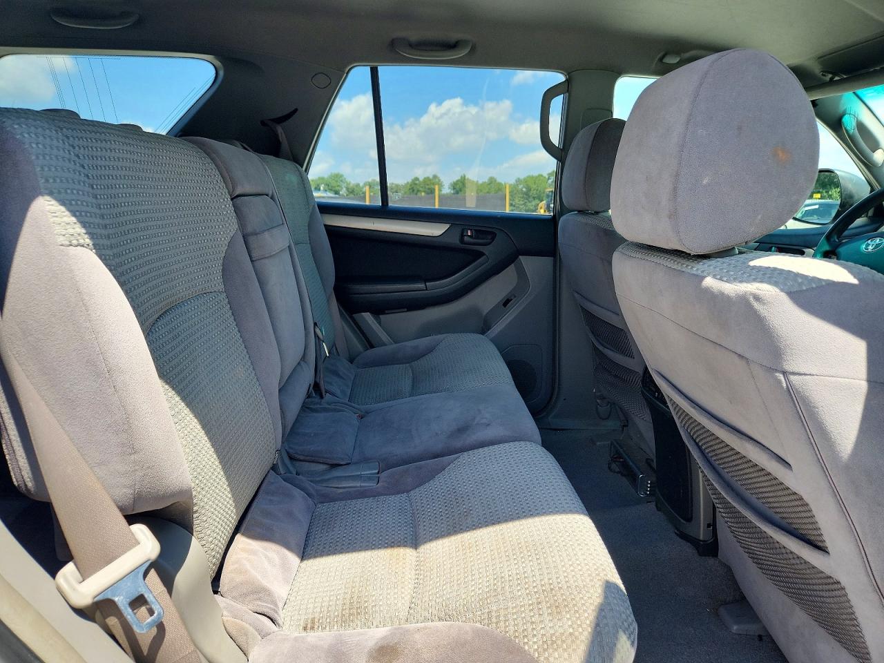 2004 Toyota 4runner Sr5 Silver vin: JTEBU14R840049038