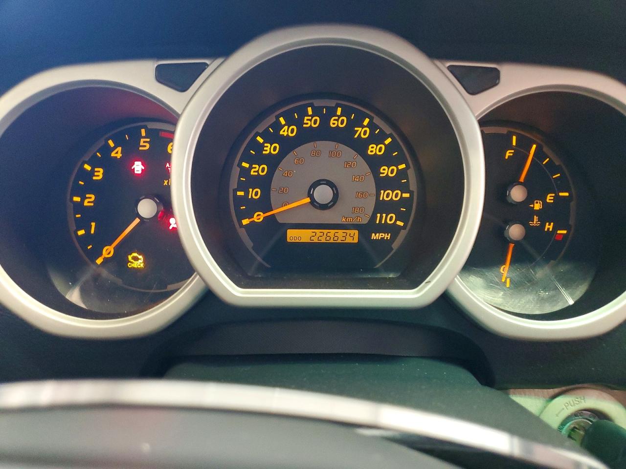2004 Toyota 4runner Sr5 White vin: JTEBU14R848012198