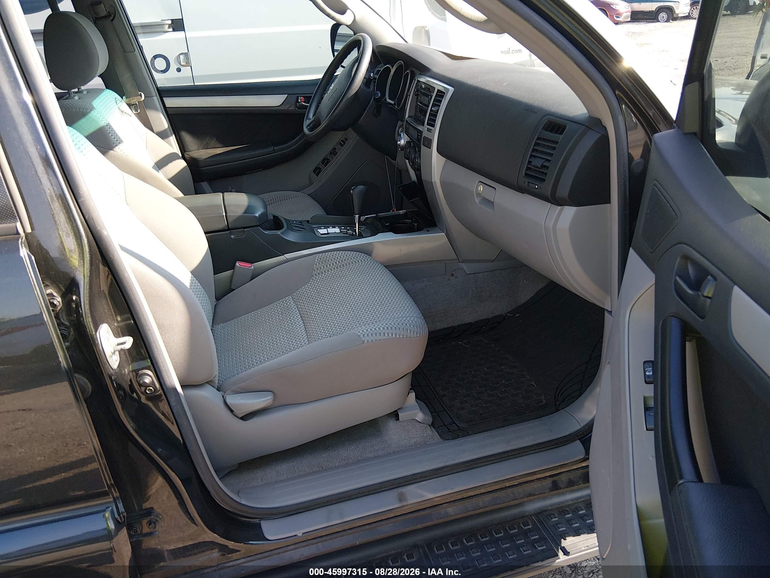 2006 Toyota 4runner Sr5 V6 Черный vin: JTEBU14R868054230