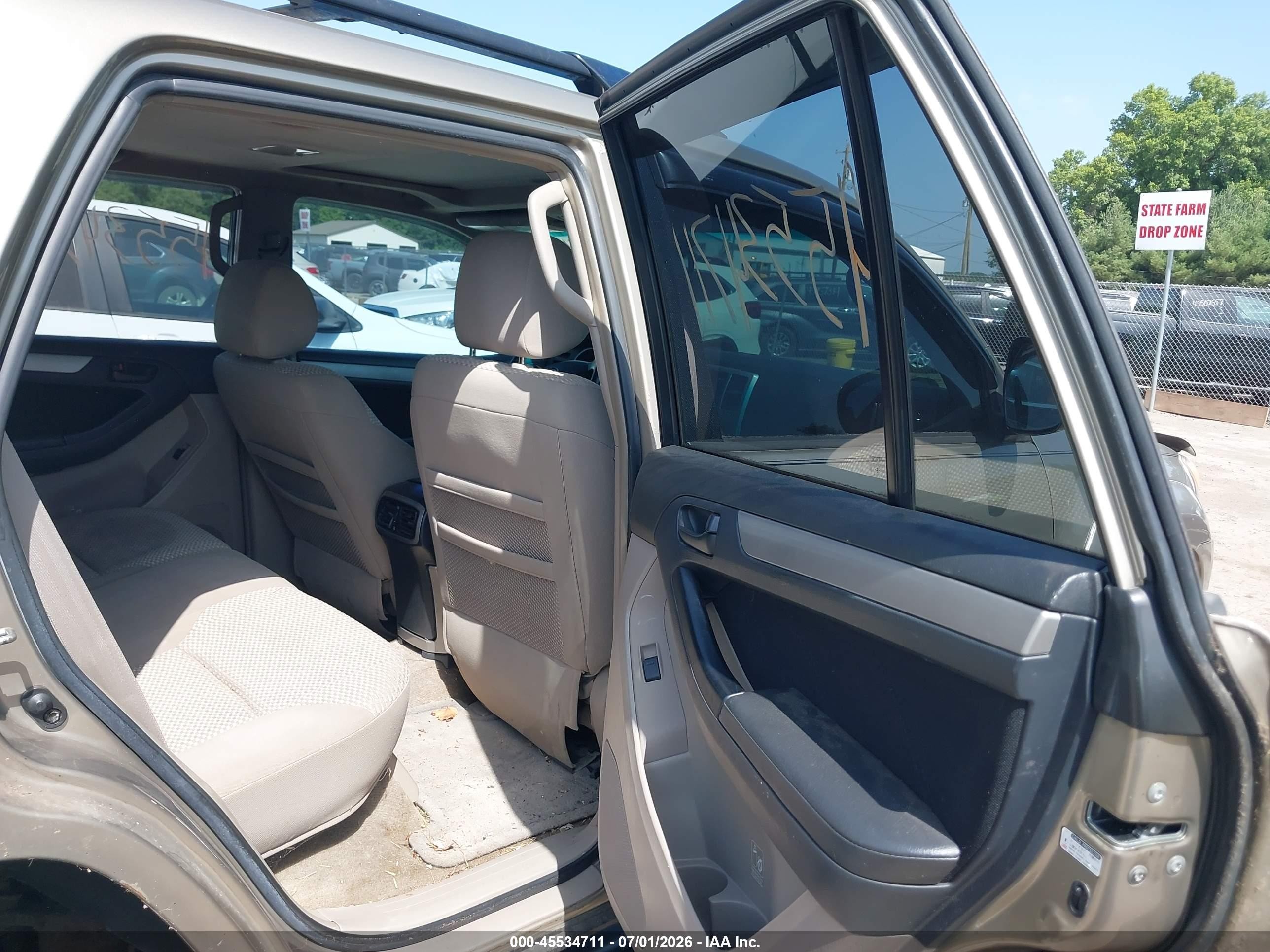 2006 Toyota 4runner Sr5 V6 Gold vin: JTEBU14R868066412