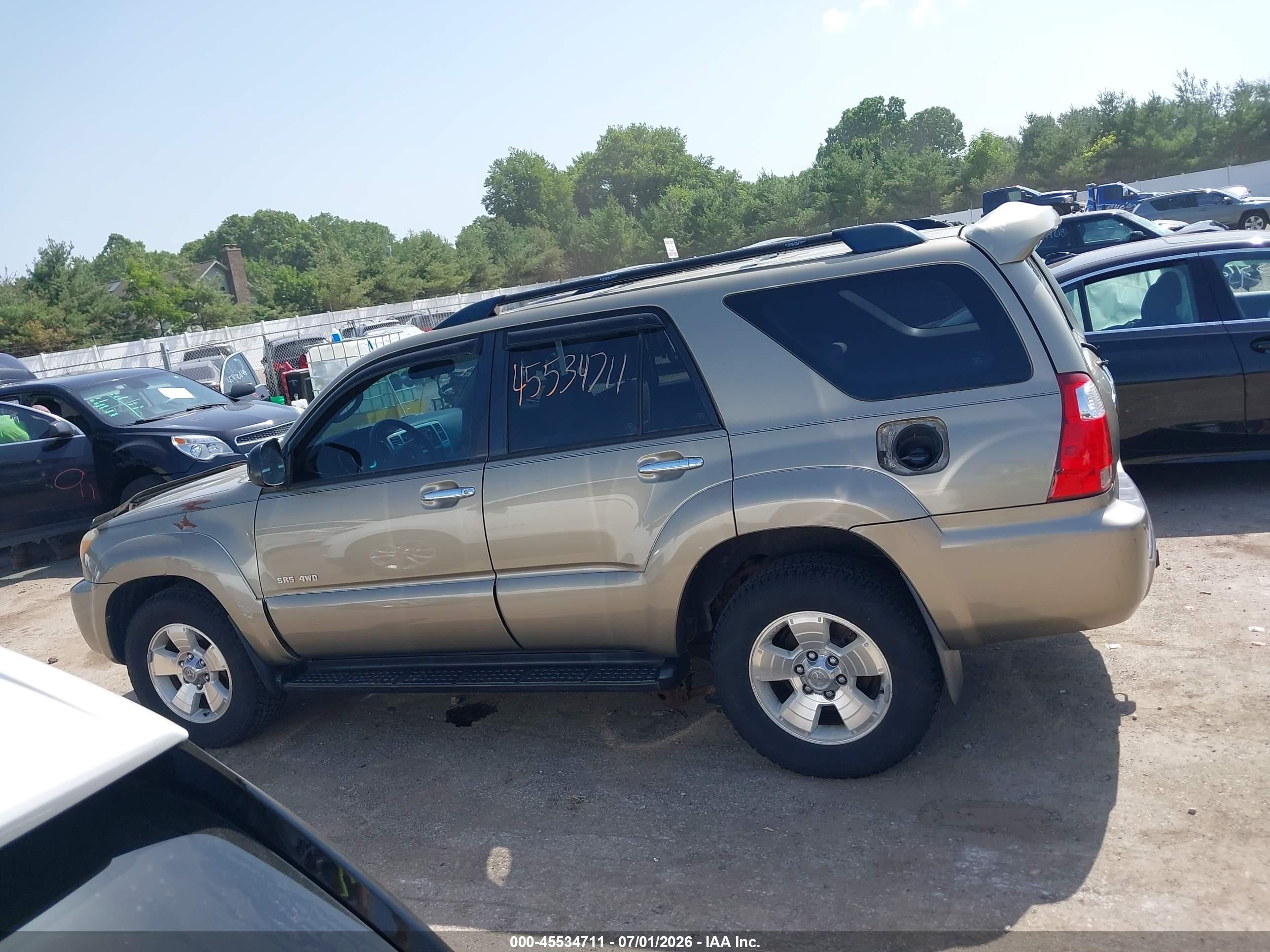 2006 Toyota 4runner Sr5 V6 Gold vin: JTEBU14R868066412