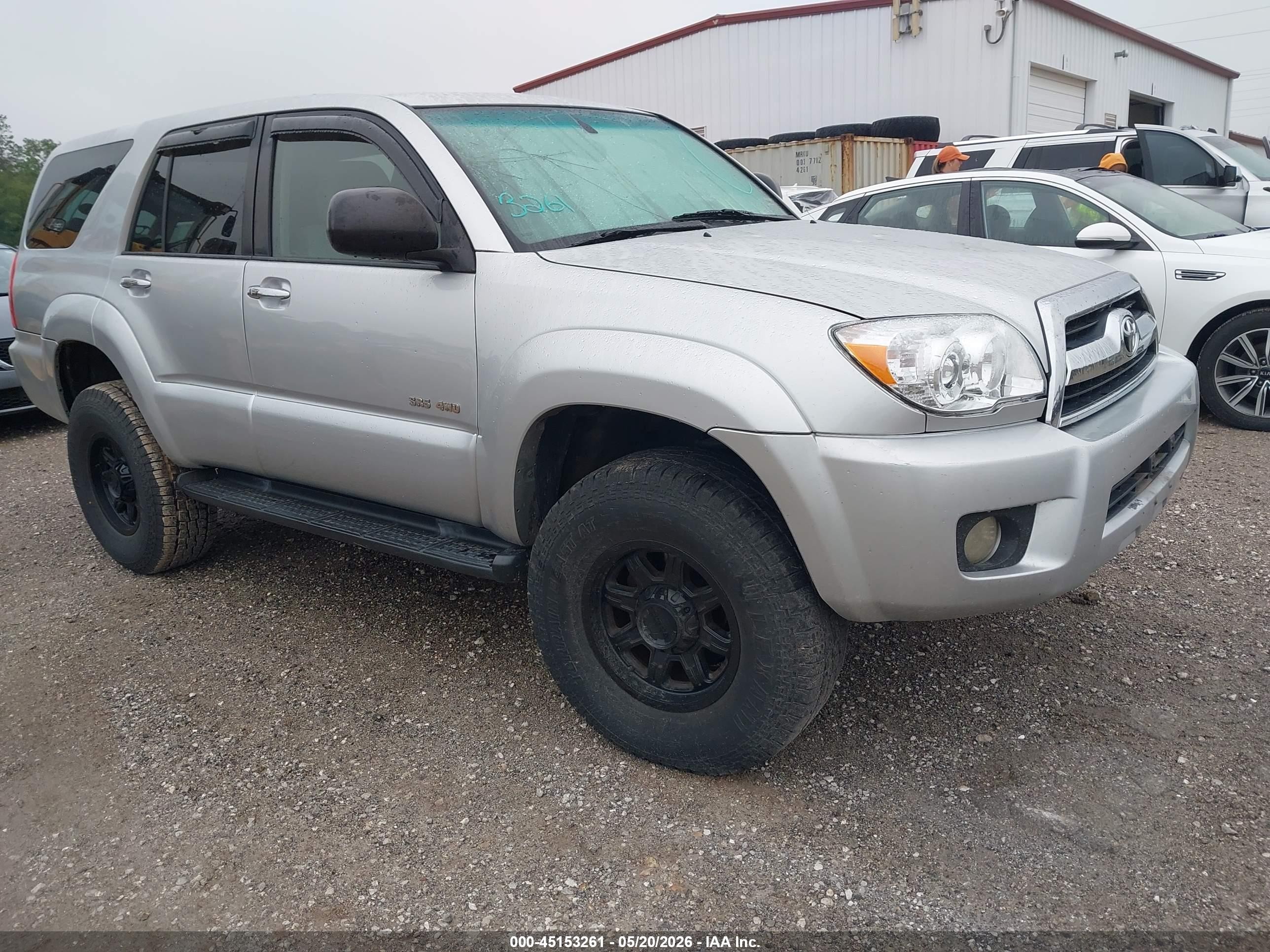 2007 Toyota 4runner Sr5 V6 Silver vin: JTEBU14R870120744