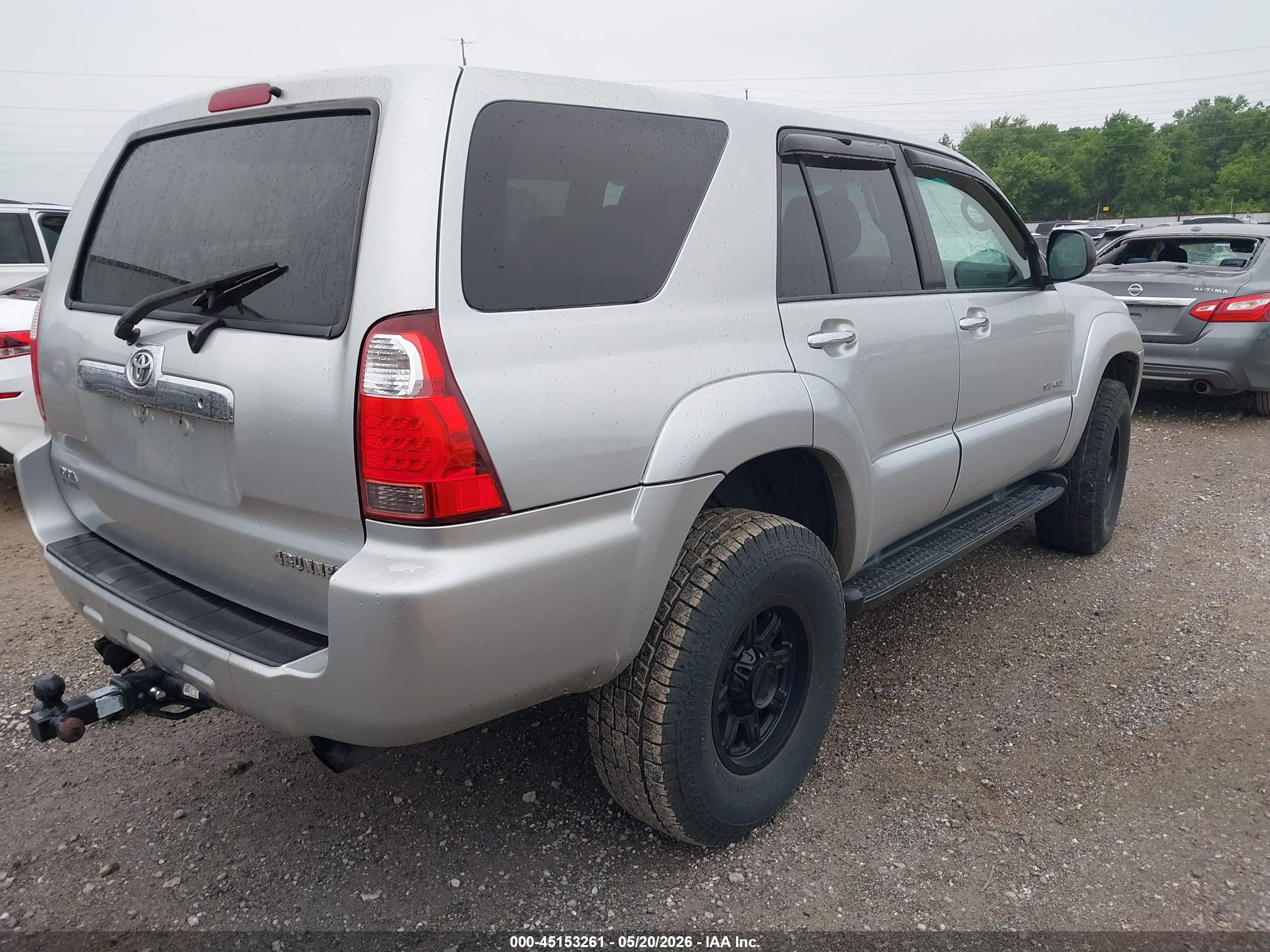 2007 Toyota 4runner Sr5 V6 Silver vin: JTEBU14R870120744