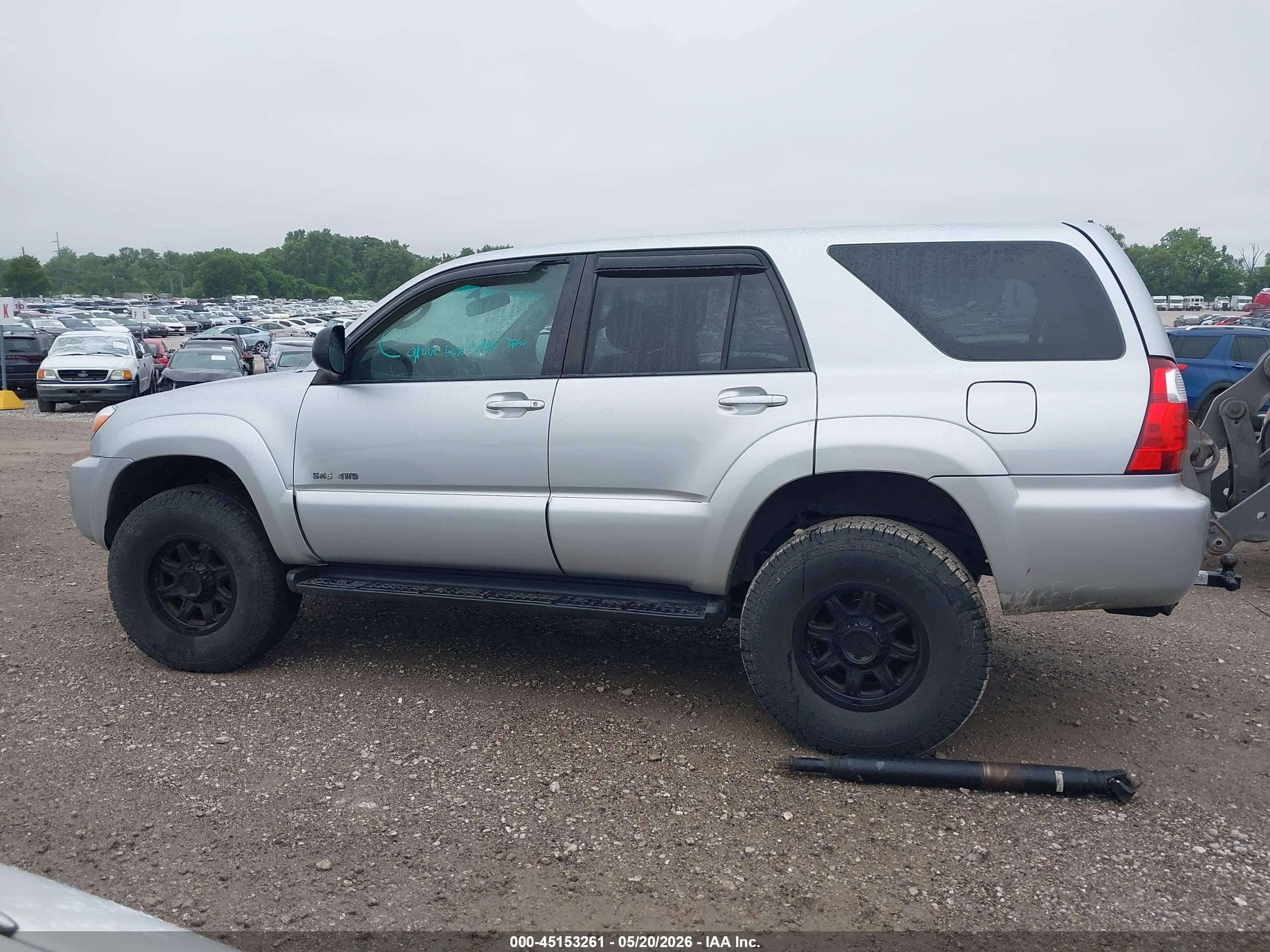 2007 Toyota 4runner Sr5 V6 Silver vin: JTEBU14R870120744