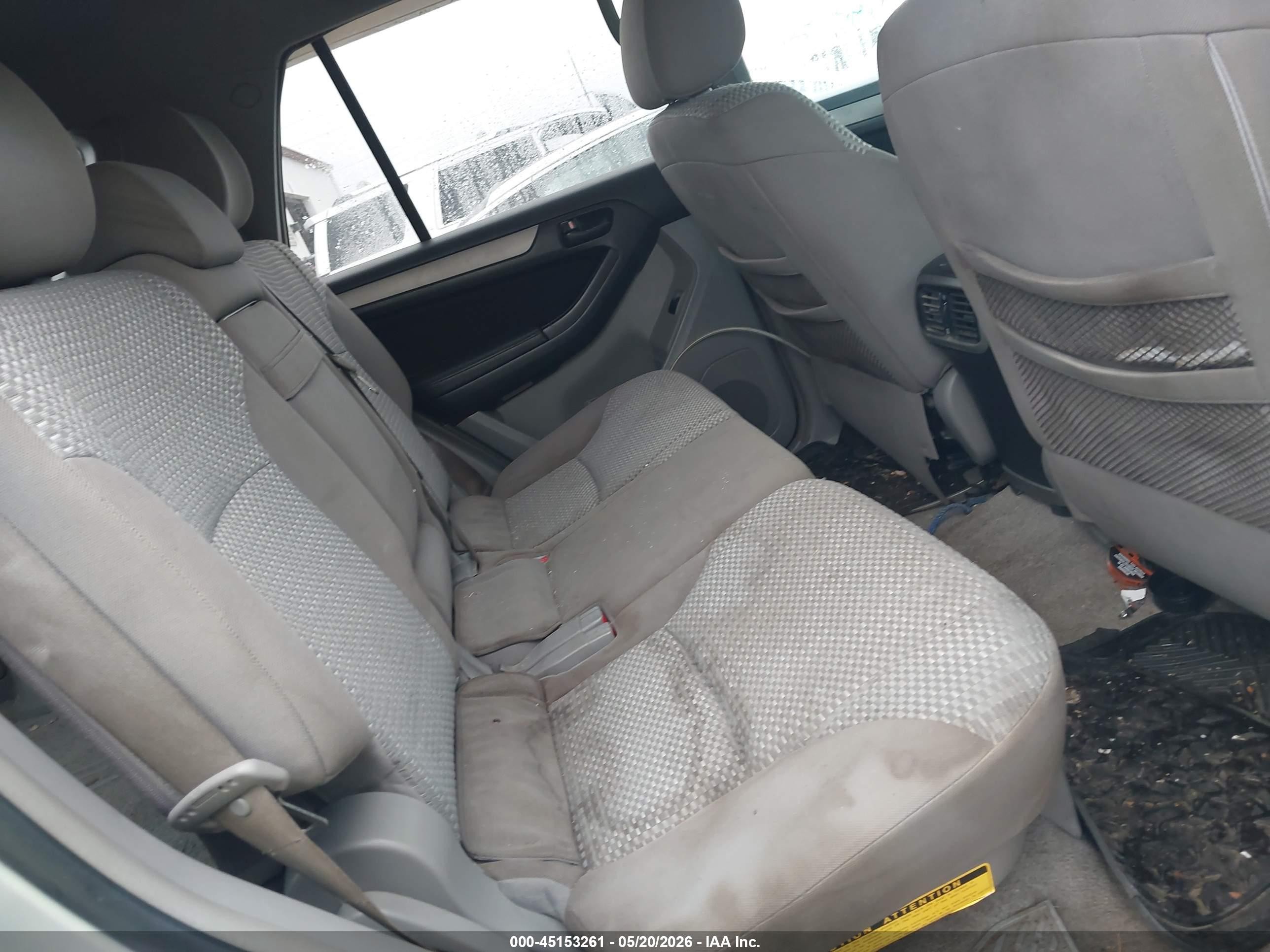 2007 Toyota 4runner Sr5 V6 Silver vin: JTEBU14R870120744