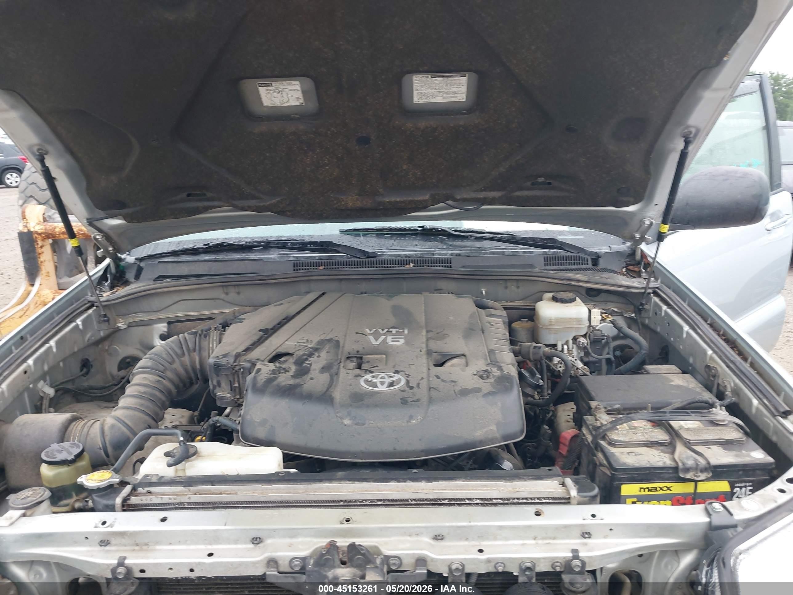 2007 Toyota 4runner Sr5 V6 Silver vin: JTEBU14R870120744