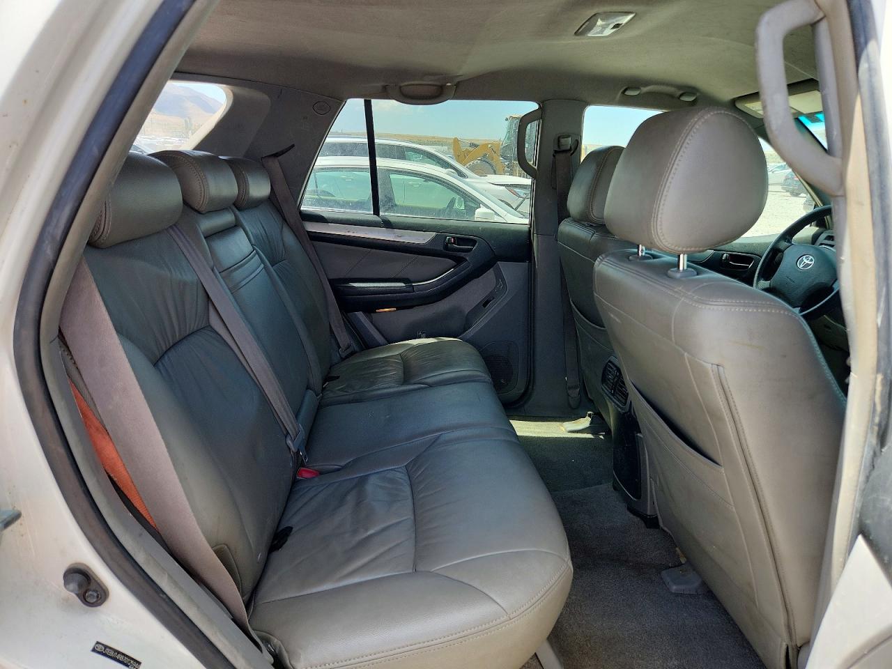 2007 Toyota 4runner Sr5 White vin: JTEBU14R870125944