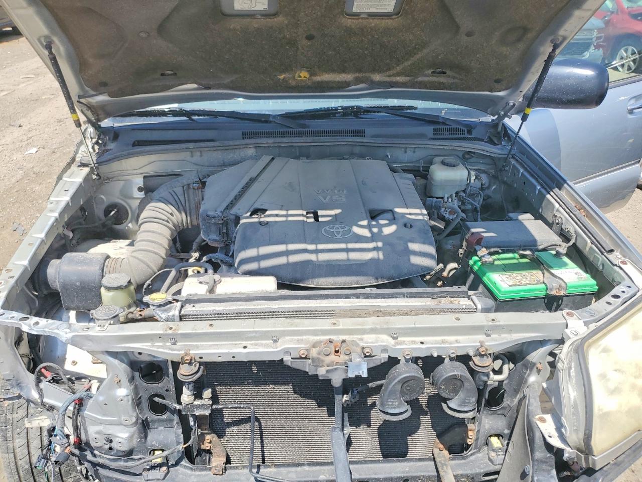 2008 Toyota 4runner Sr5 Серебряный vin: JTEBU14R88K022626