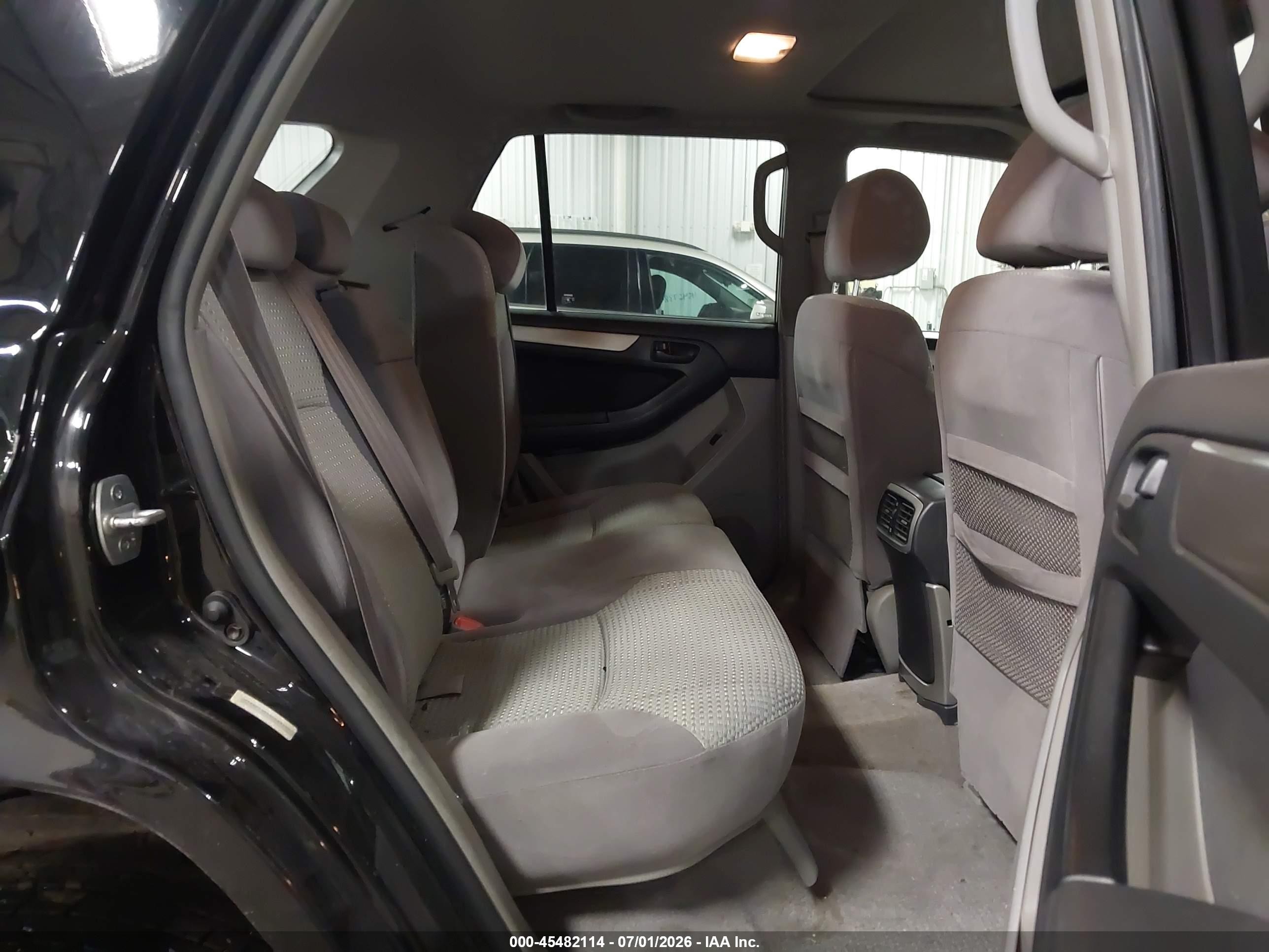 2004 Toyota 4runner Sr5 V6 Black vin: JTEBU14R940044107