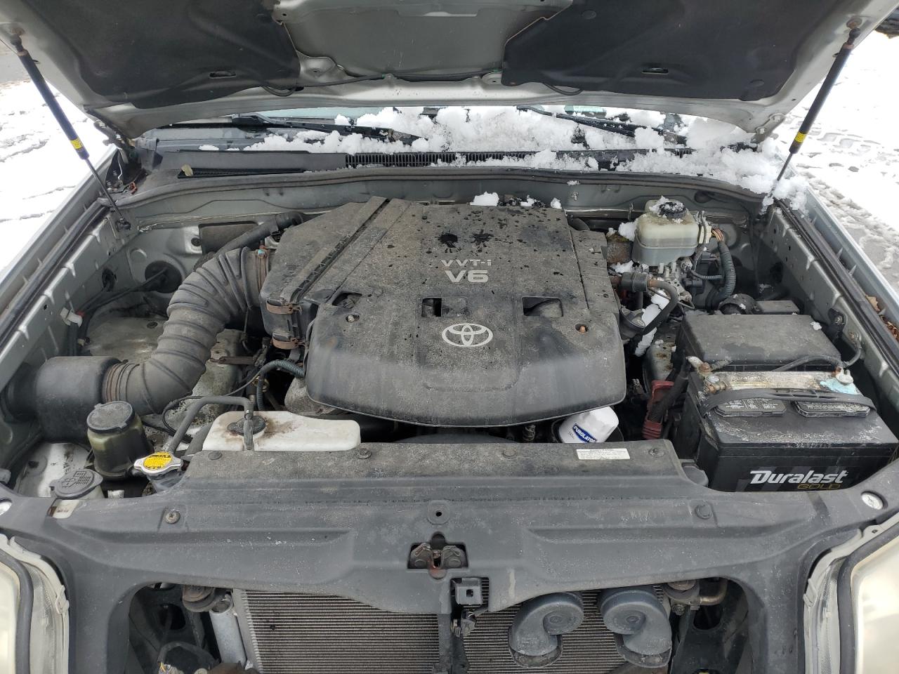 2008 Toyota 4runner Sr5 Silver vin: JTEBU14R98K023011