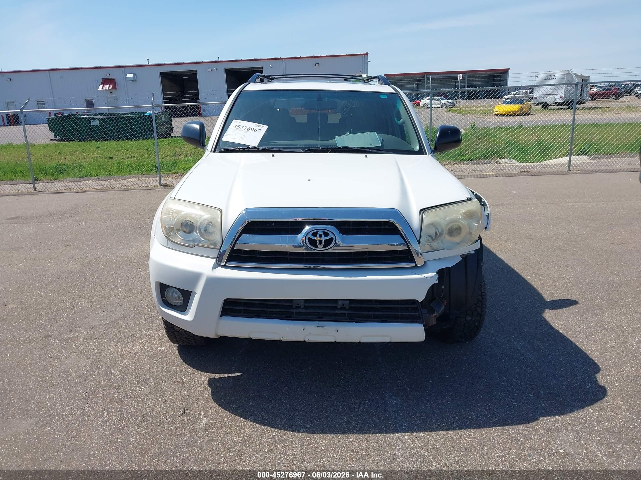 2008 Toyota 4runner Sr5 V6 White vin: JTEBU14R98K028998