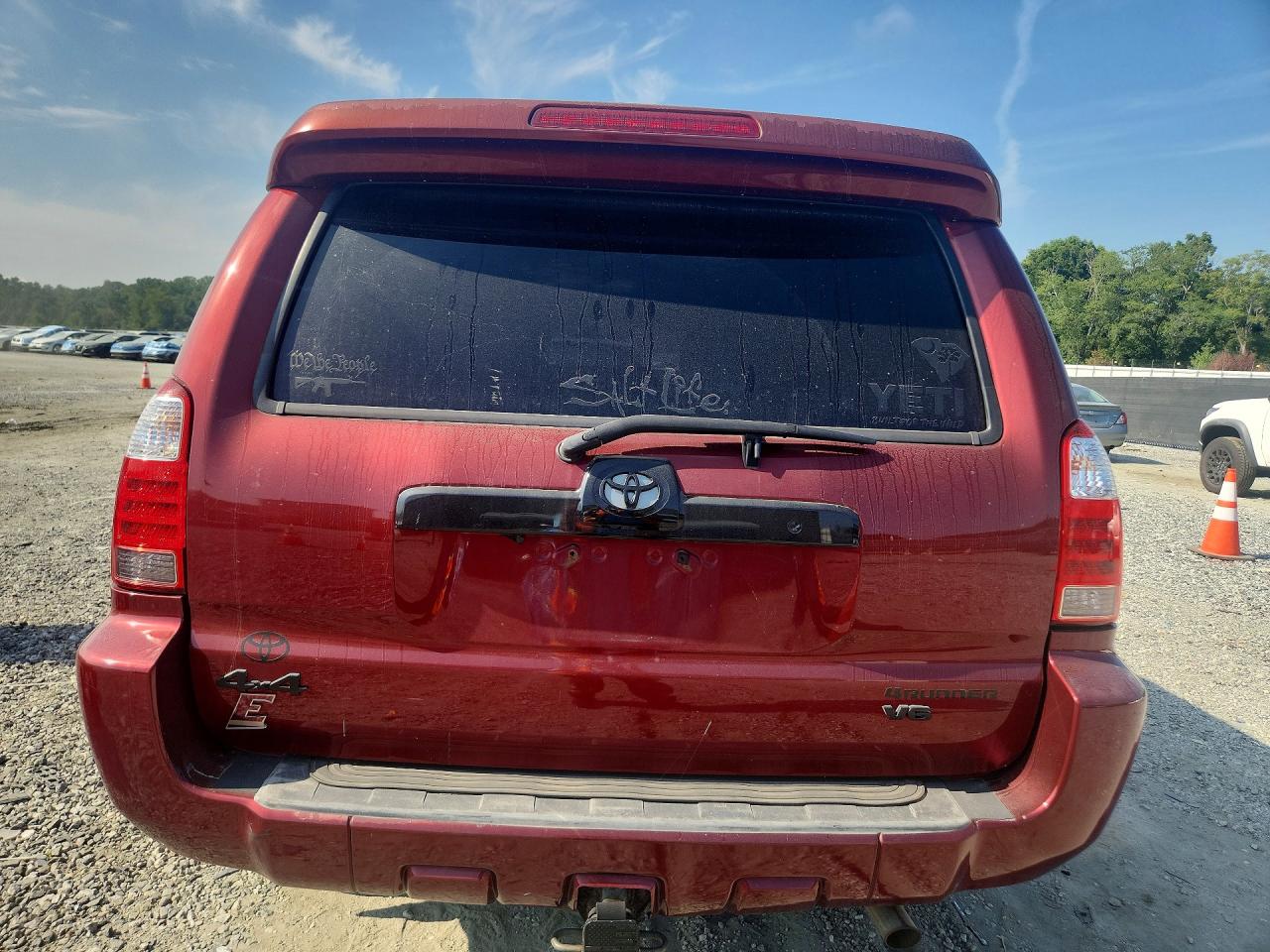 2008 Toyota 4runner Sr5 Burgundy vin: JTEBU14R98K033294