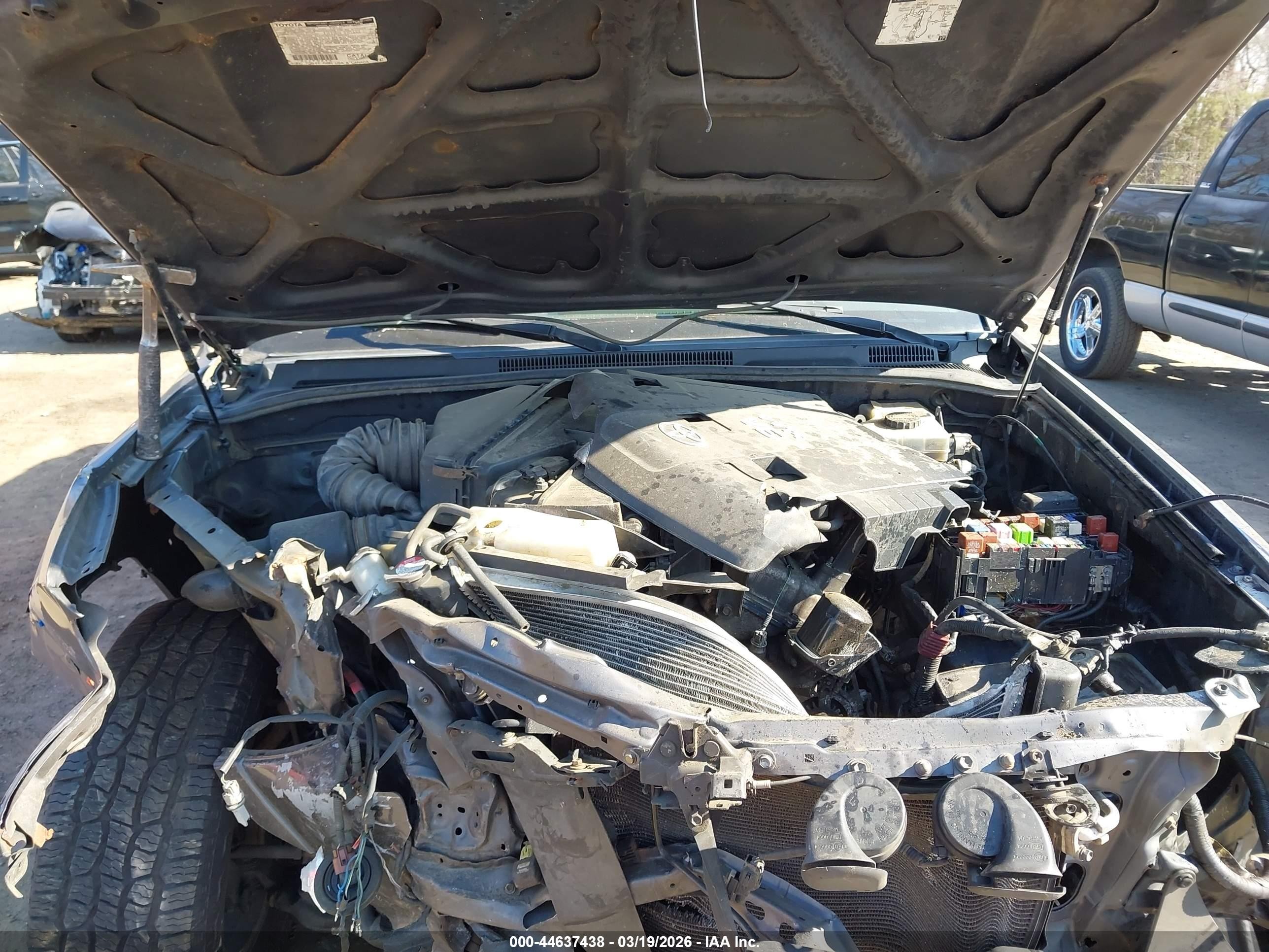 2003 Toyota 4runner Sr5 V6 Серый vin: JTEBU14RX30007601