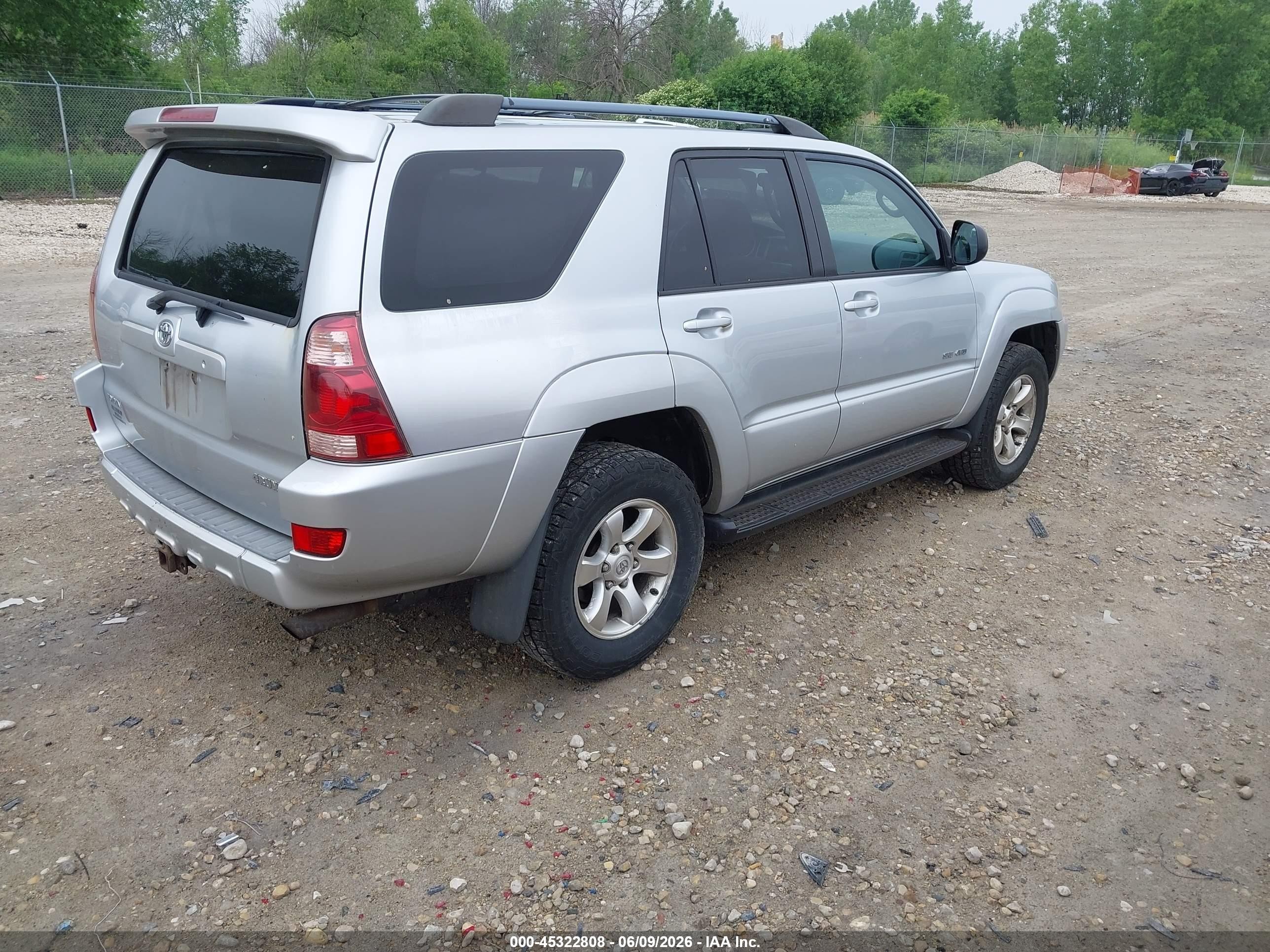 2004 Toyota 4runner Sr5 V6 Silver vin: JTEBU14RX40037795