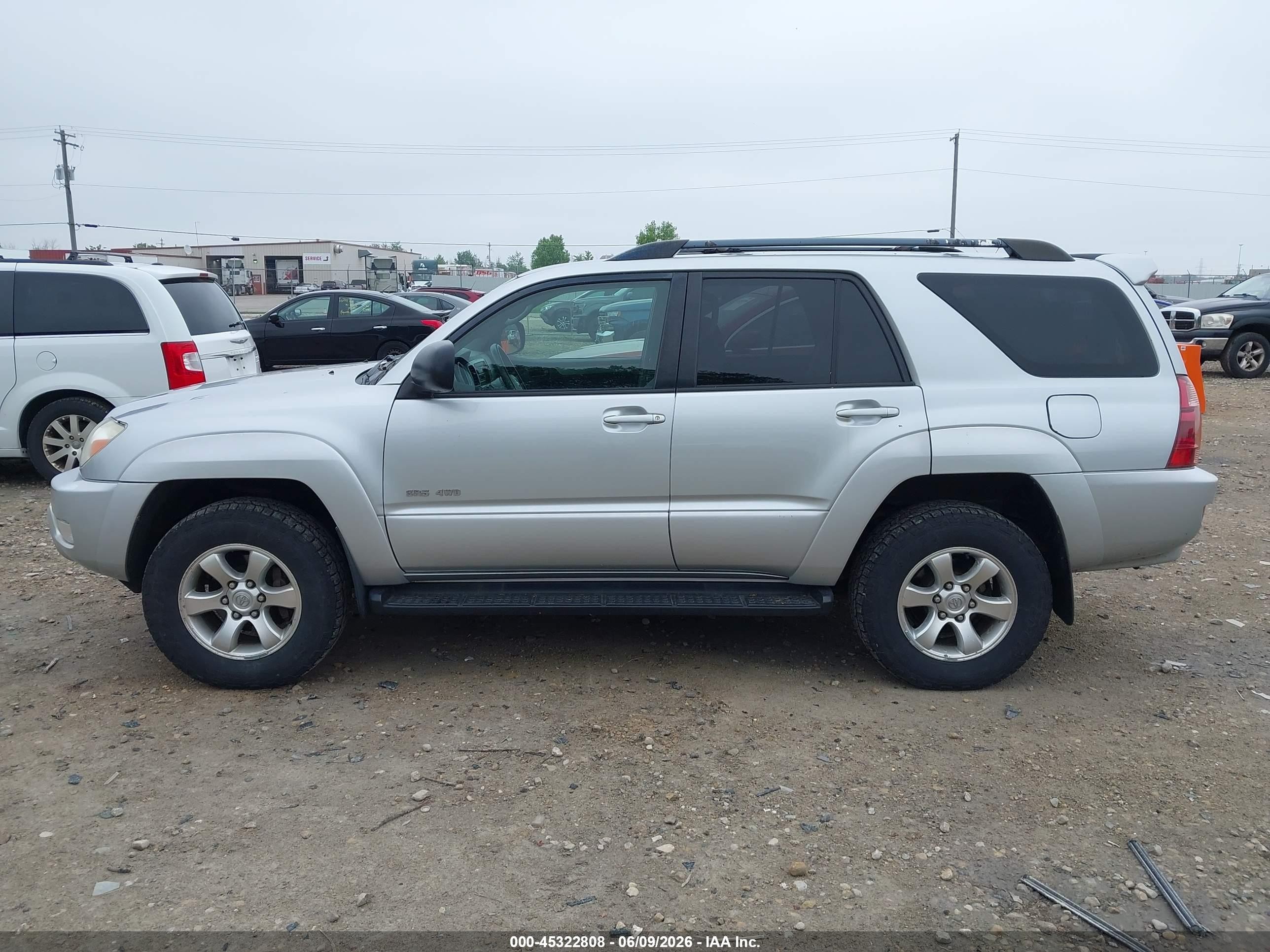 2004 Toyota 4runner Sr5 V6 Silver vin: JTEBU14RX40037795