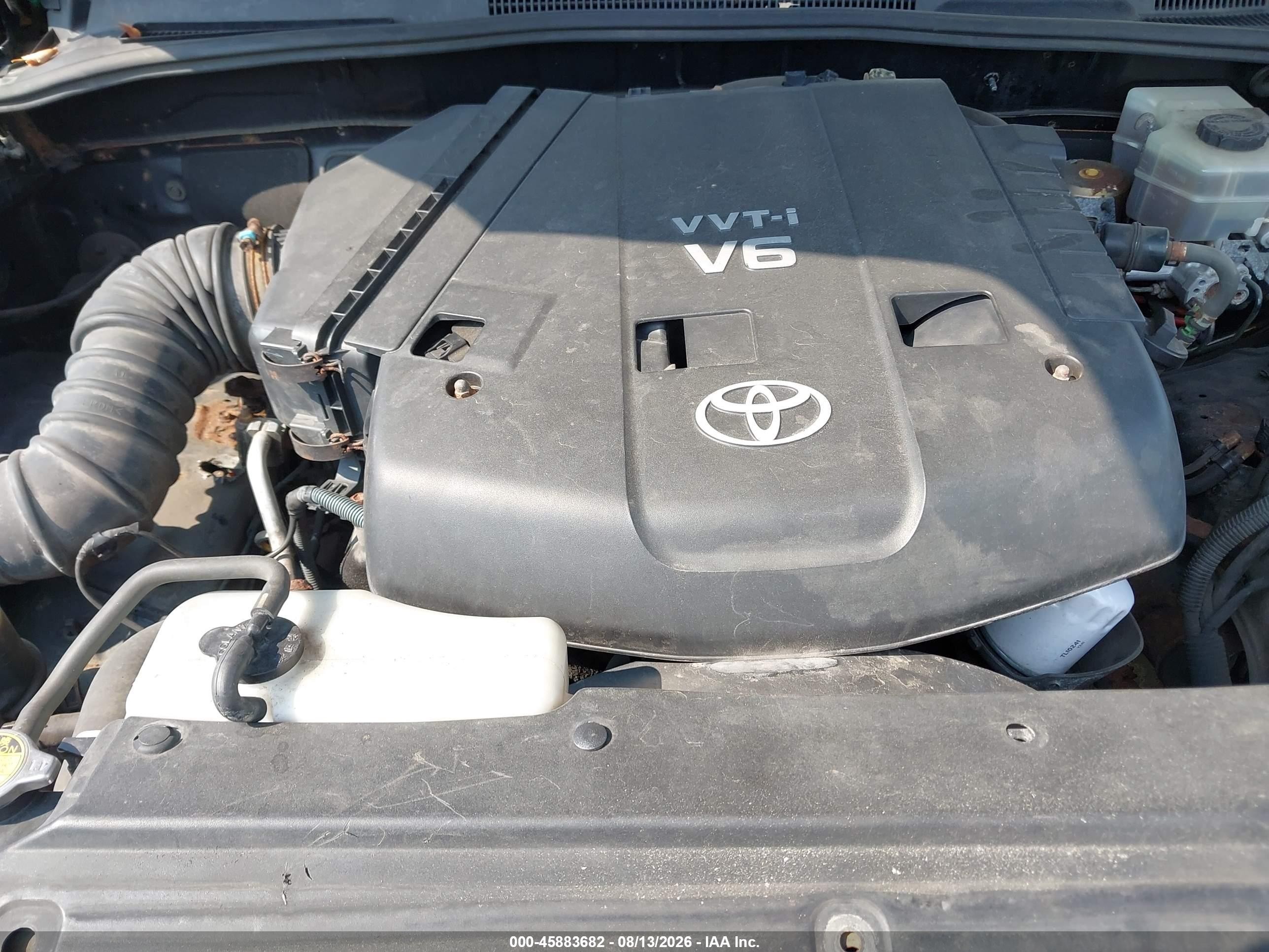 2004 Toyota 4runner Sr5 V6 Black vin: JTEBU14RX48024899