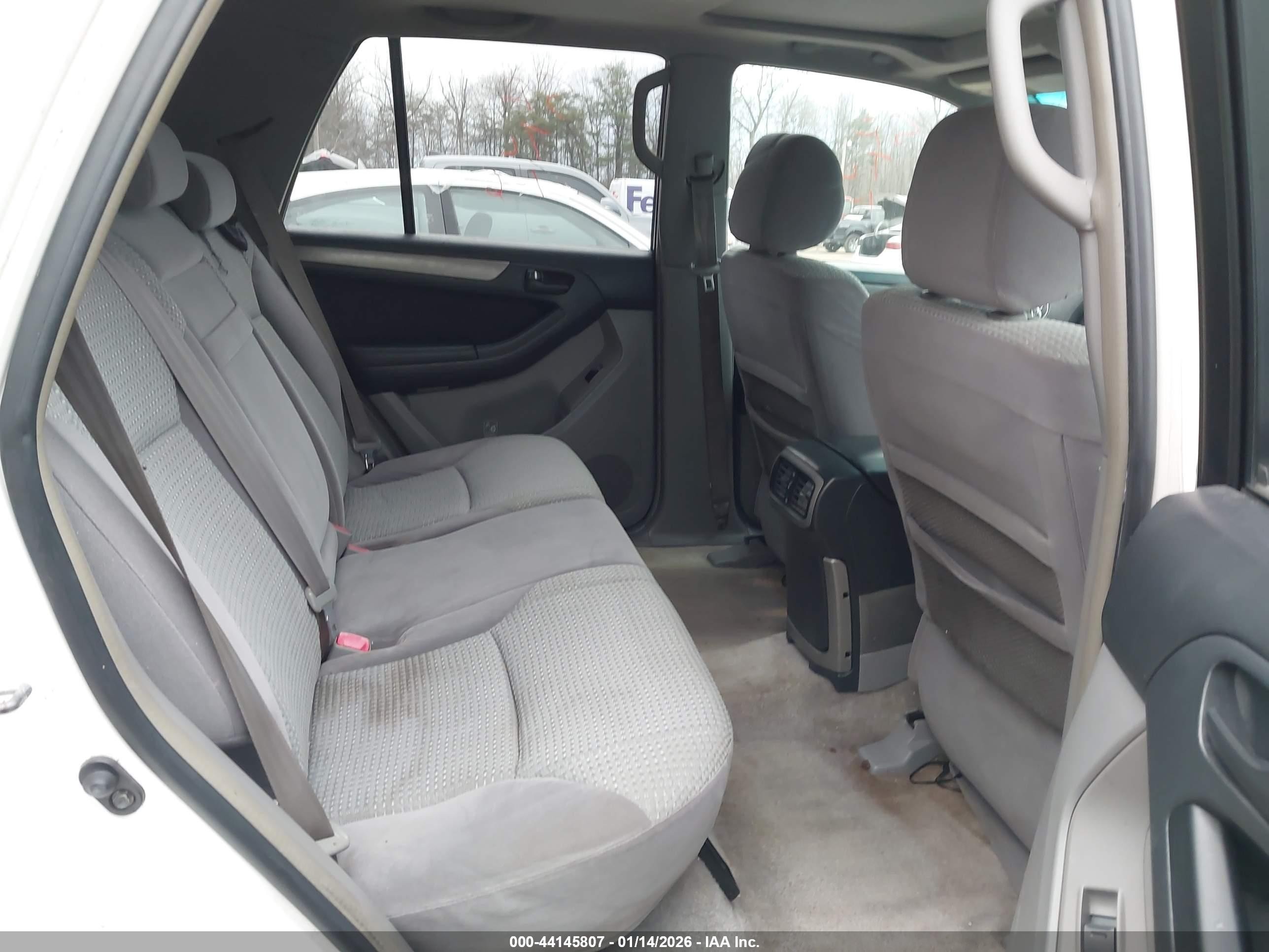 2005 Toyota 4runner Sr5 V6 White vin: JTEBU14RX58042322