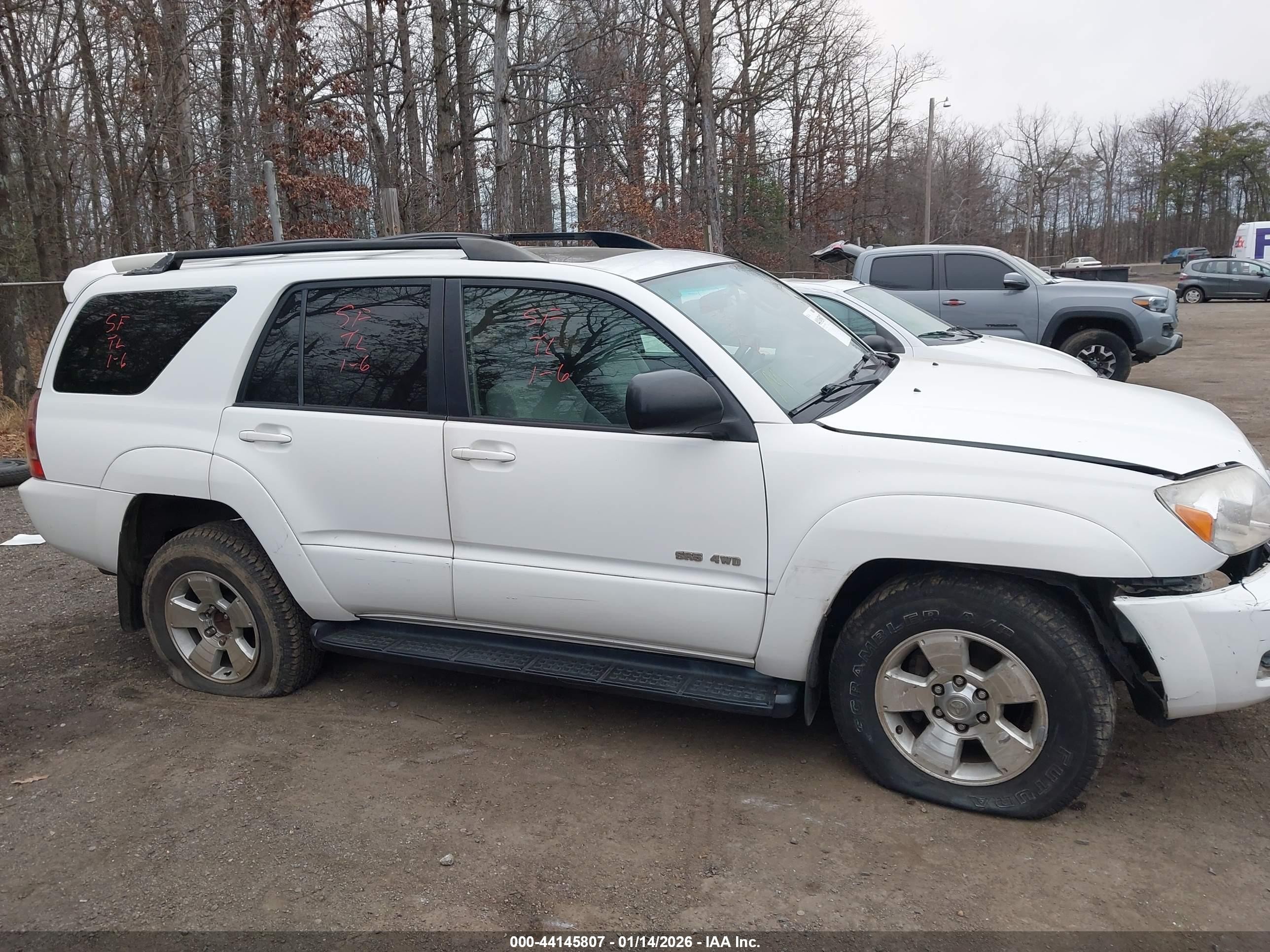 2005 Toyota 4runner Sr5 V6 White vin: JTEBU14RX58042322