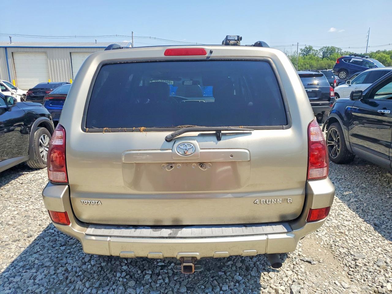 2005 Toyota 4runner Sr5 Gold vin: JTEBU14RX58043986