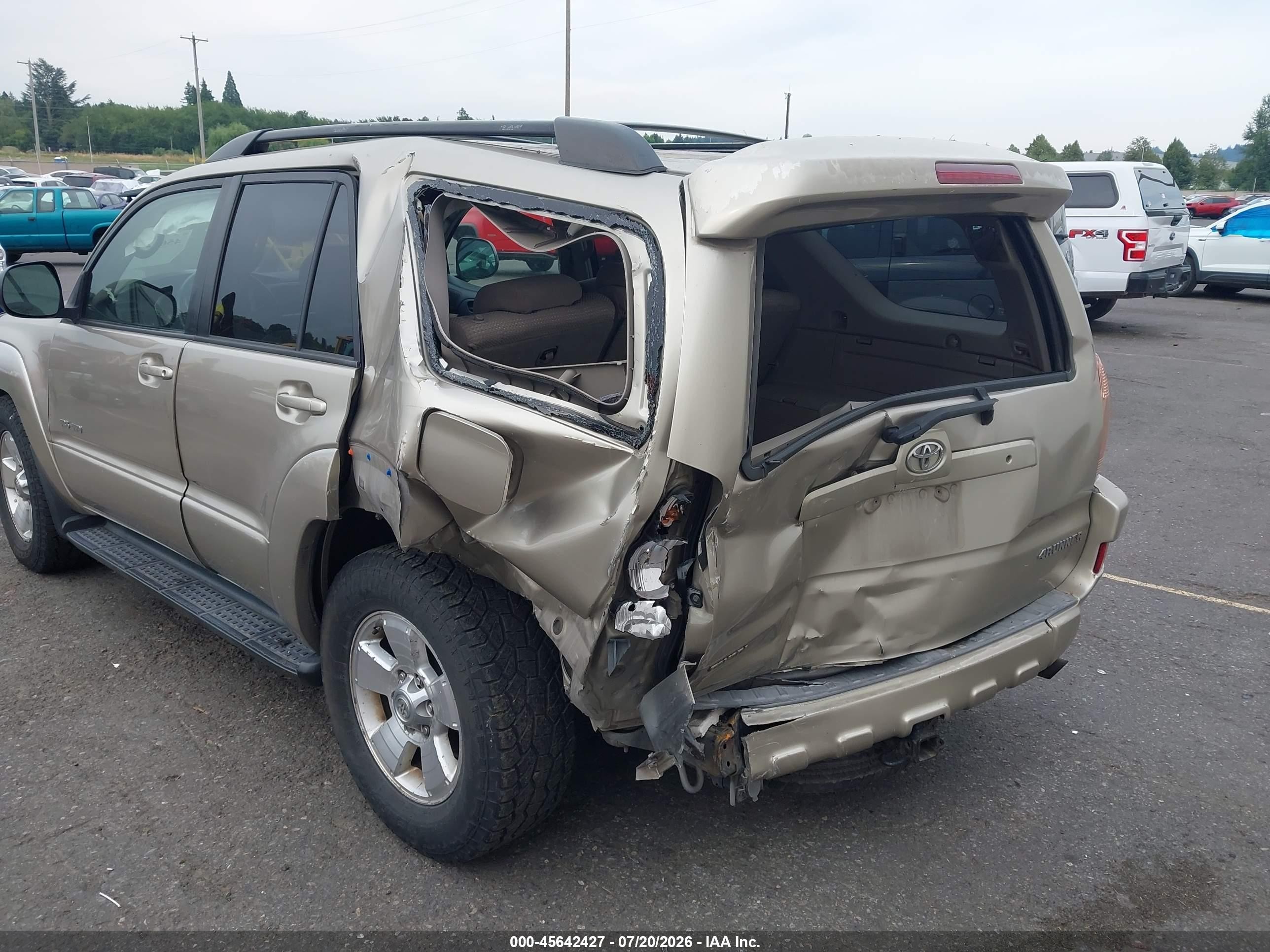 2005 Toyota 4runner Sr5 V6 Gold vin: JTEBU14RX58045558
