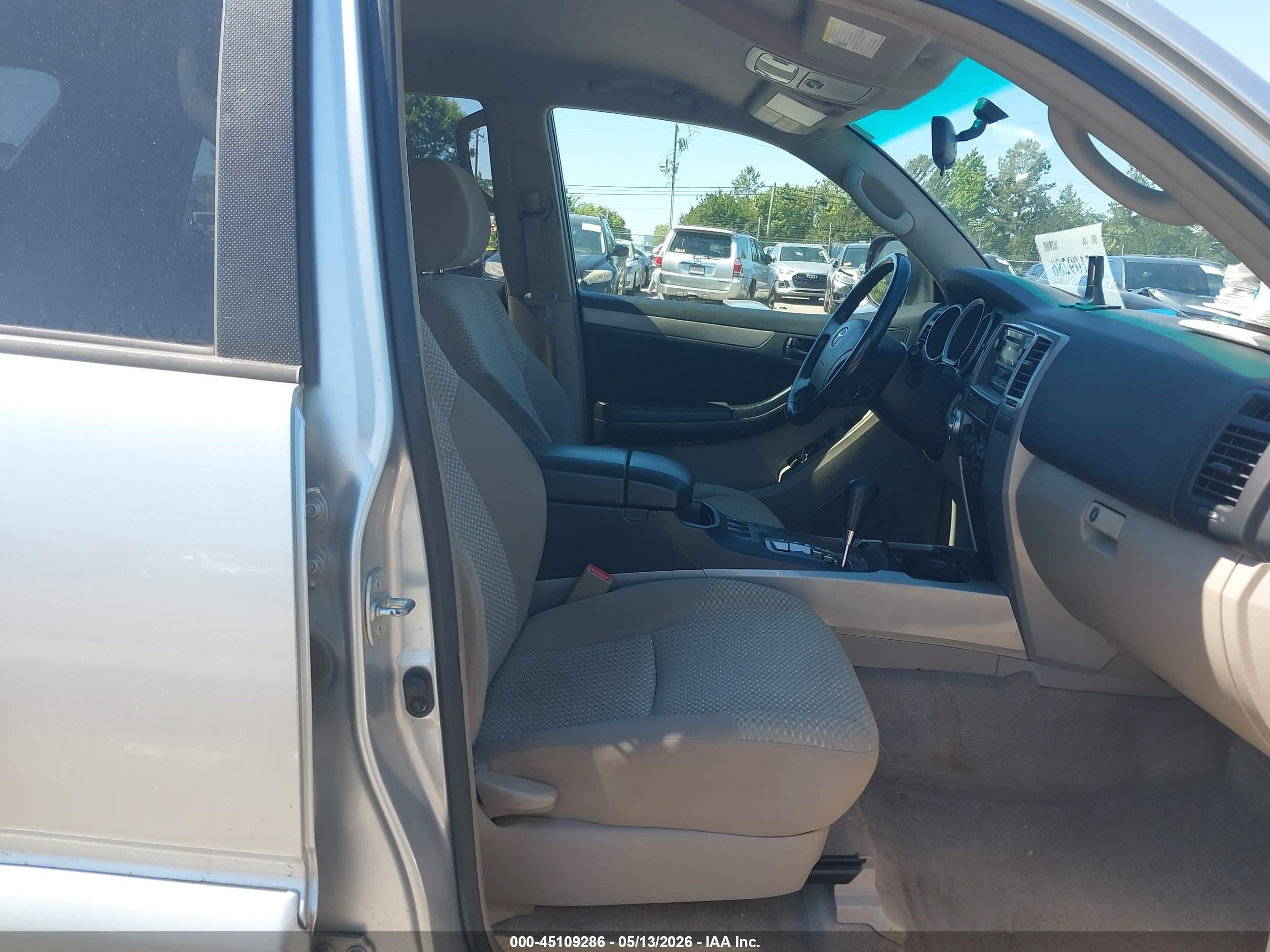 2006 Toyota 4runner Sr5 Серебряный vin: JTEBU14RX60083789