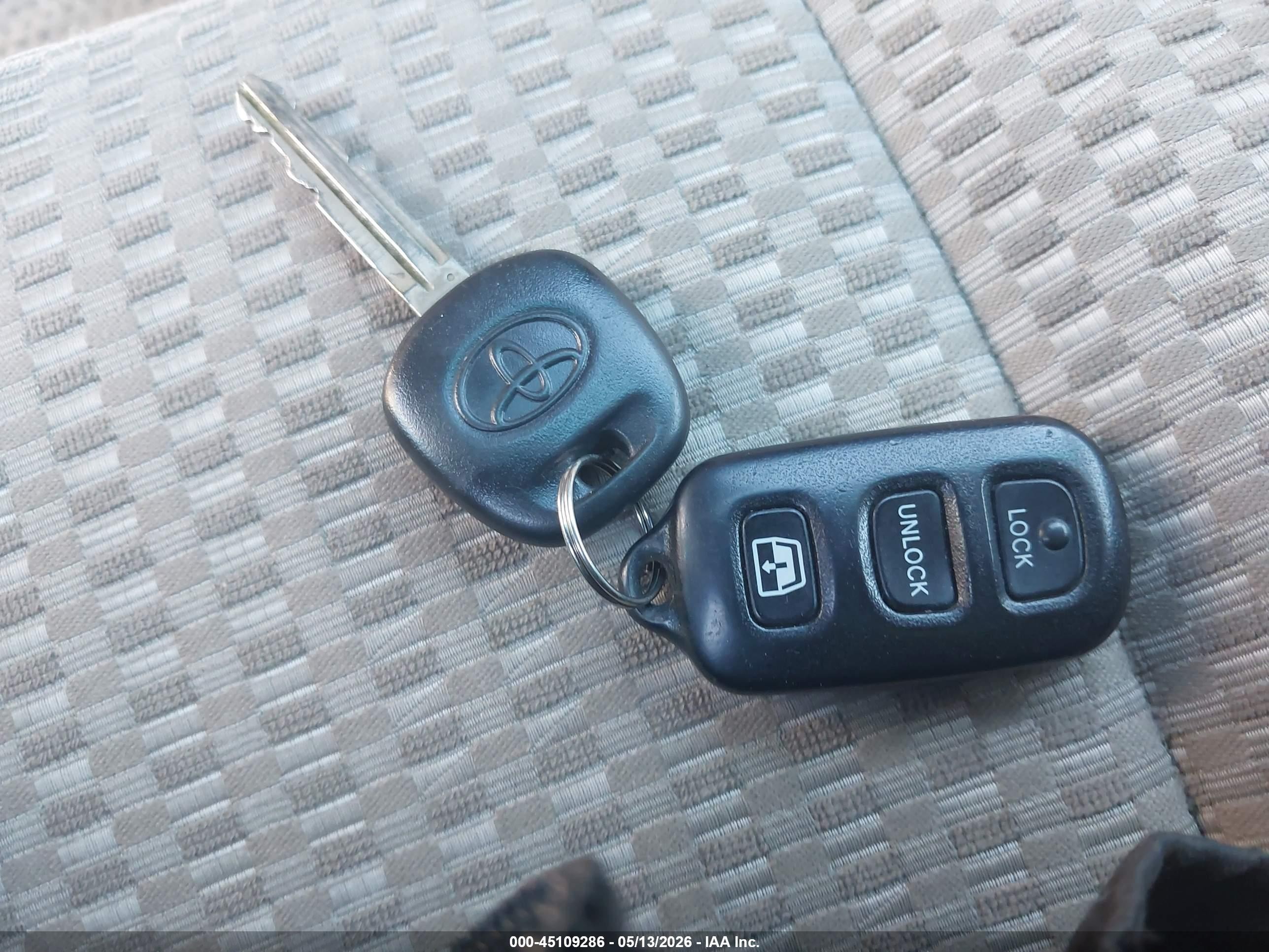 2006 Toyota 4runner Sr5 Серебряный vin: JTEBU14RX60083789