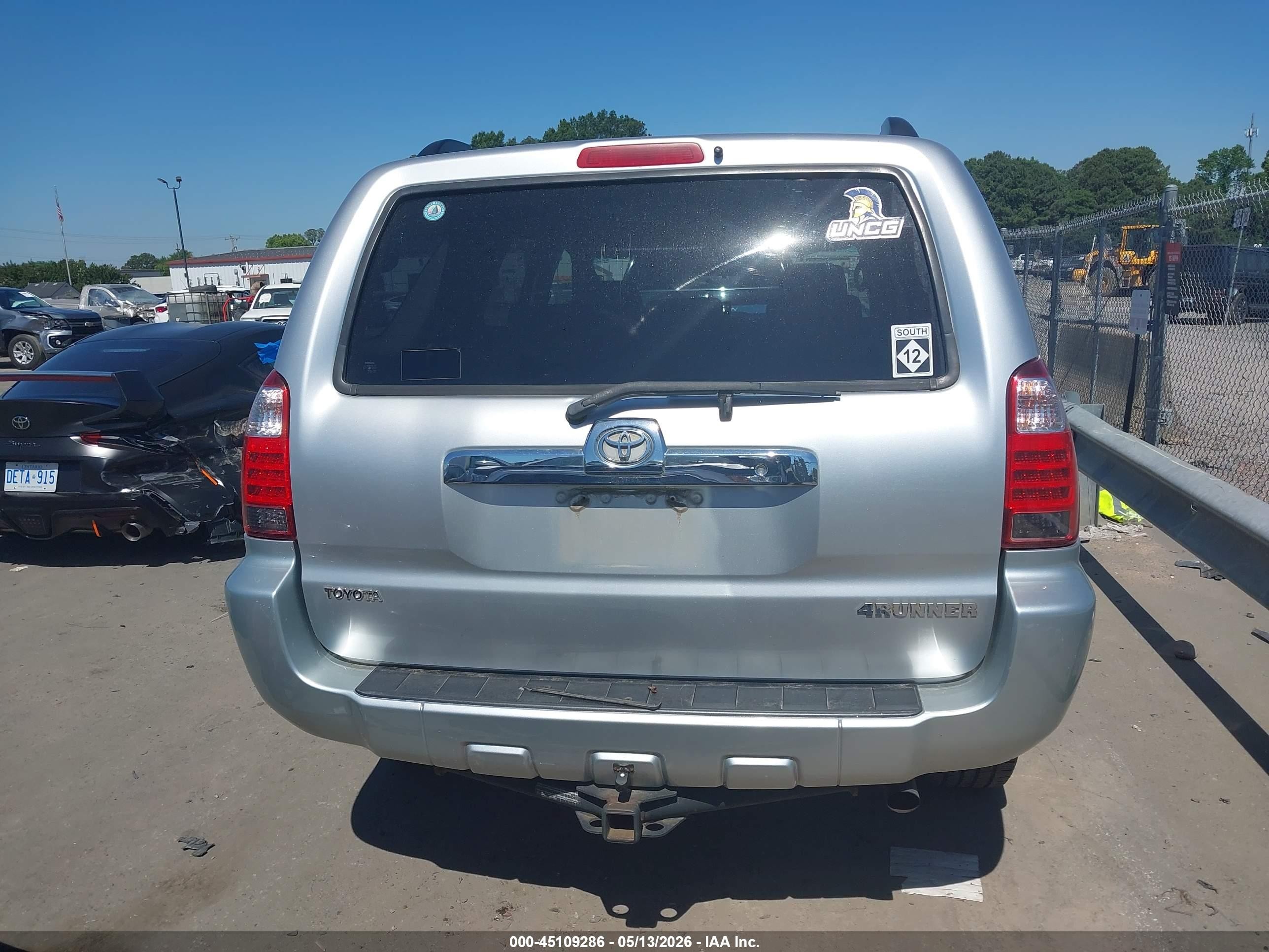 2006 Toyota 4runner Sr5 Серебряный vin: JTEBU14RX60083789