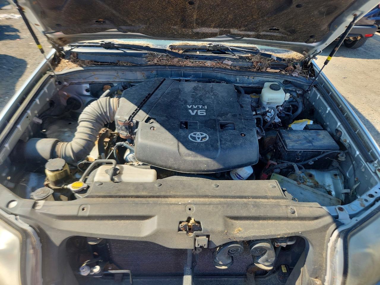 2006 Toyota 4runner Sr5 Silver vin: JTEBU14RX60086689