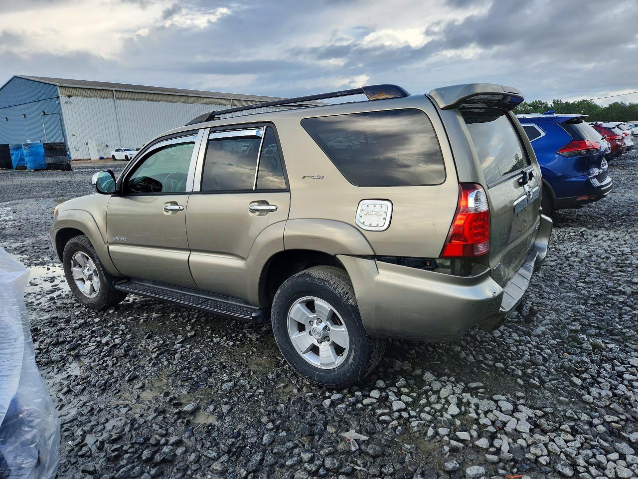 2006 Toyota 4runner Sr5 Gold vin: JTEBU14RX60087678