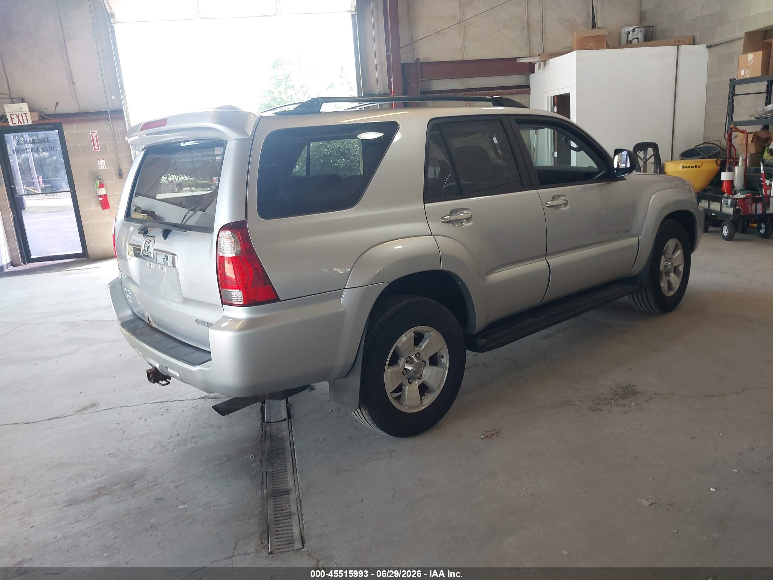 2006 Toyota 4runner Sr5 V6 Silver vin: JTEBU14RX60098261