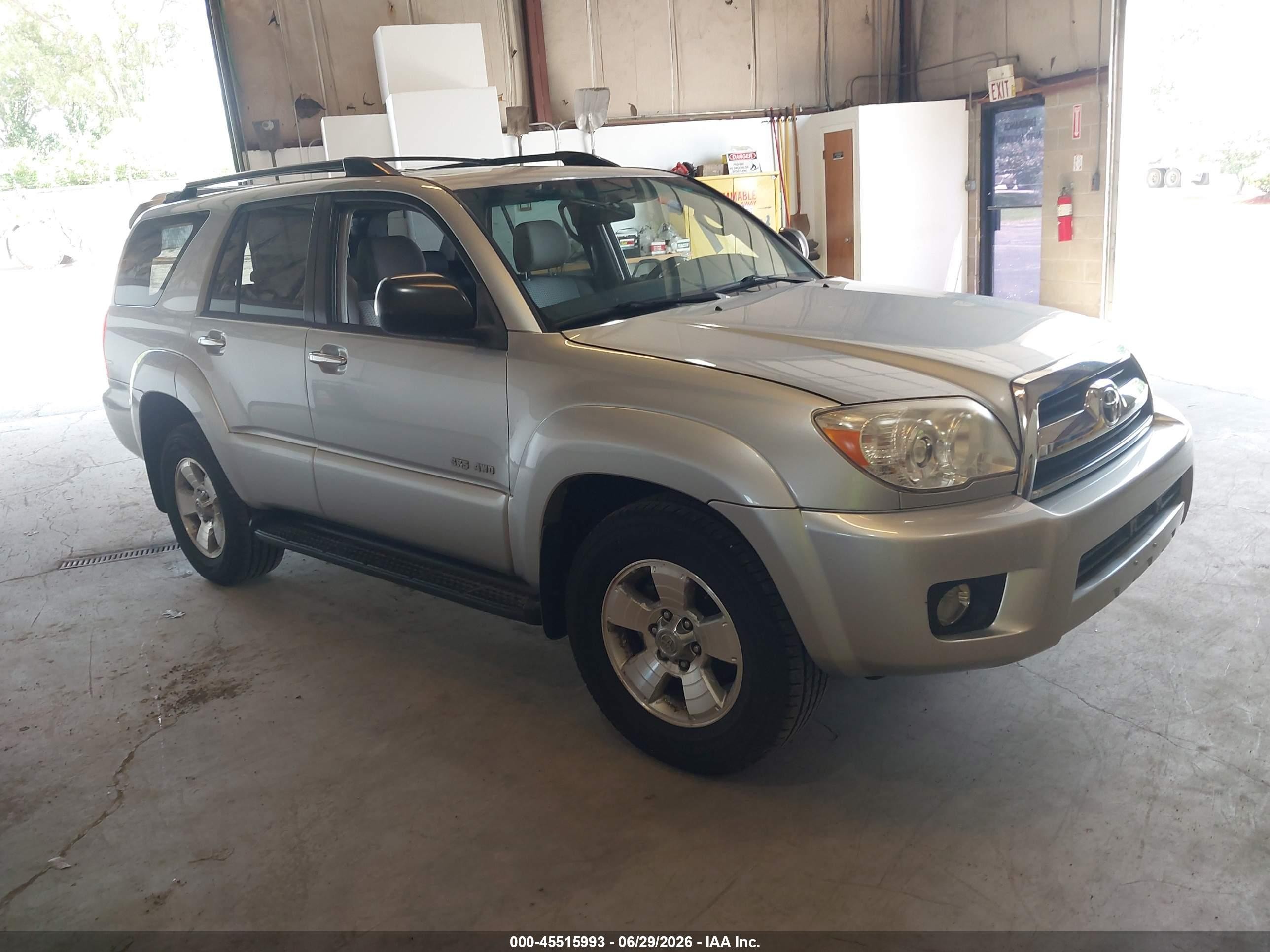 2006 Toyota 4runner Sr5 V6 Silver vin: JTEBU14RX60098261