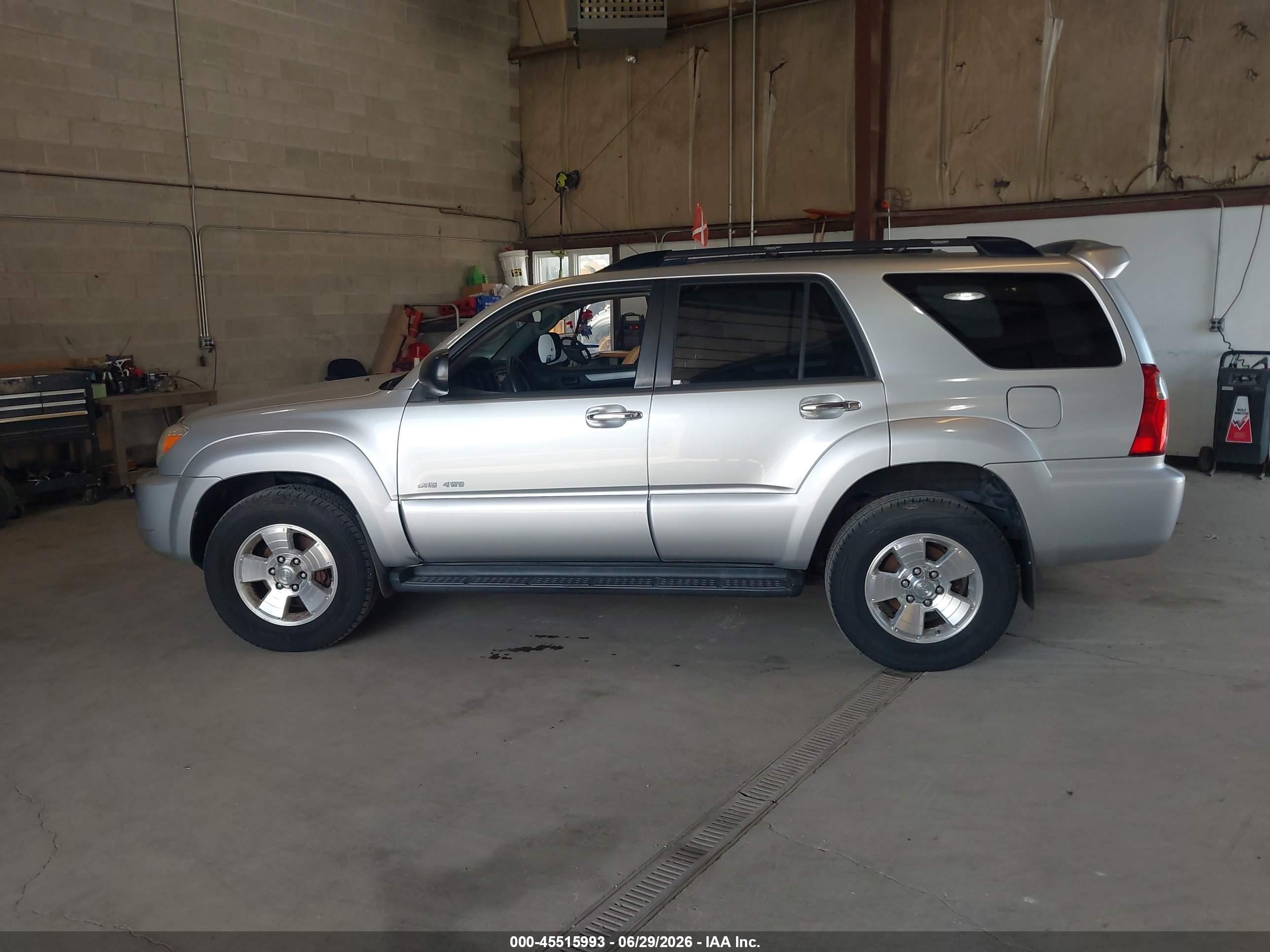 2006 Toyota 4runner Sr5 V6 Silver vin: JTEBU14RX60098261