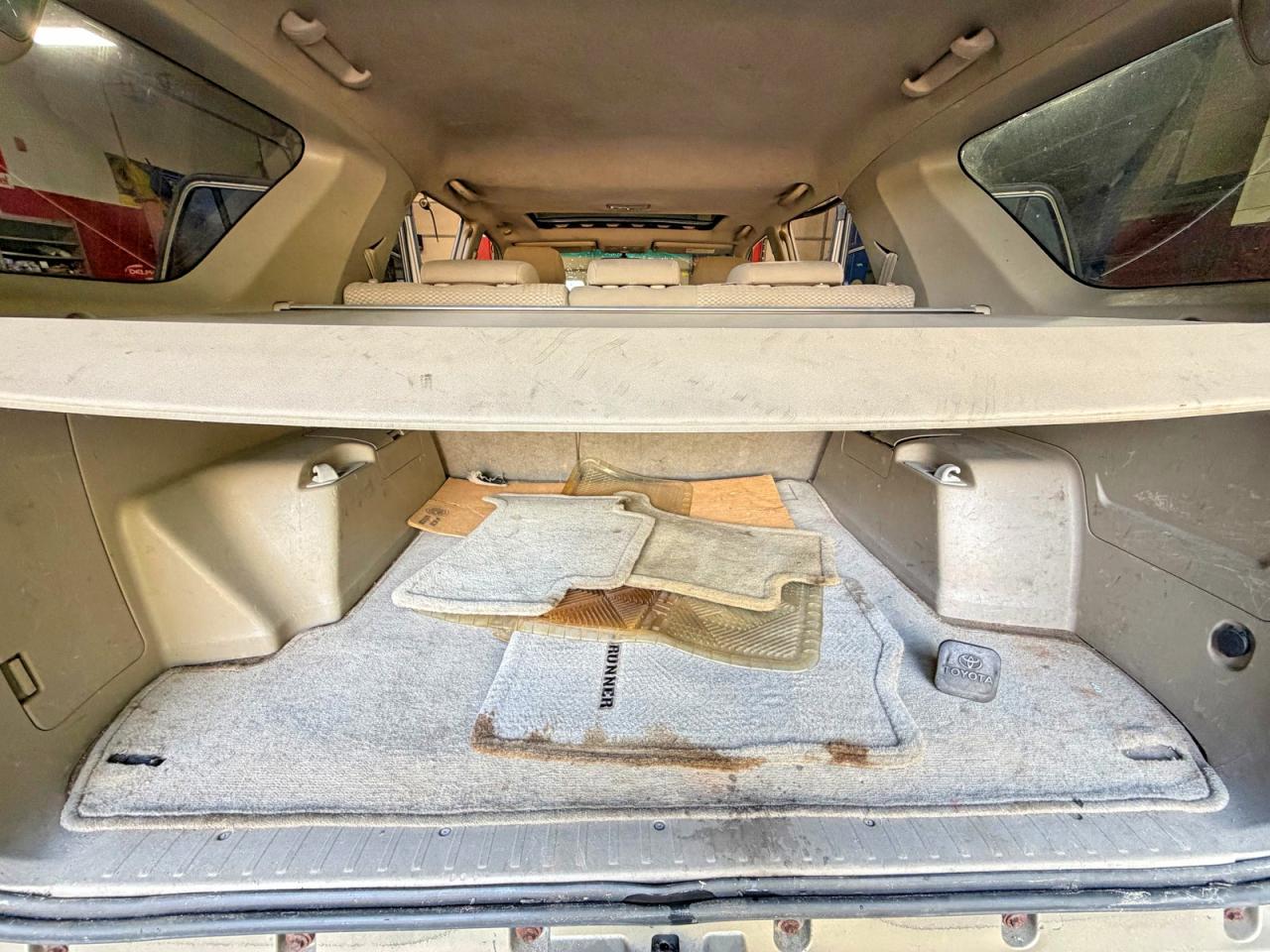2007 Toyota 4runner Sr5 Gold vin: JTEBU14RX78092642