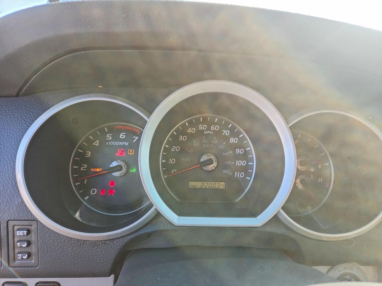 2008 Toyota 4runner Limited Silver vin: JTEBU17R08K032126