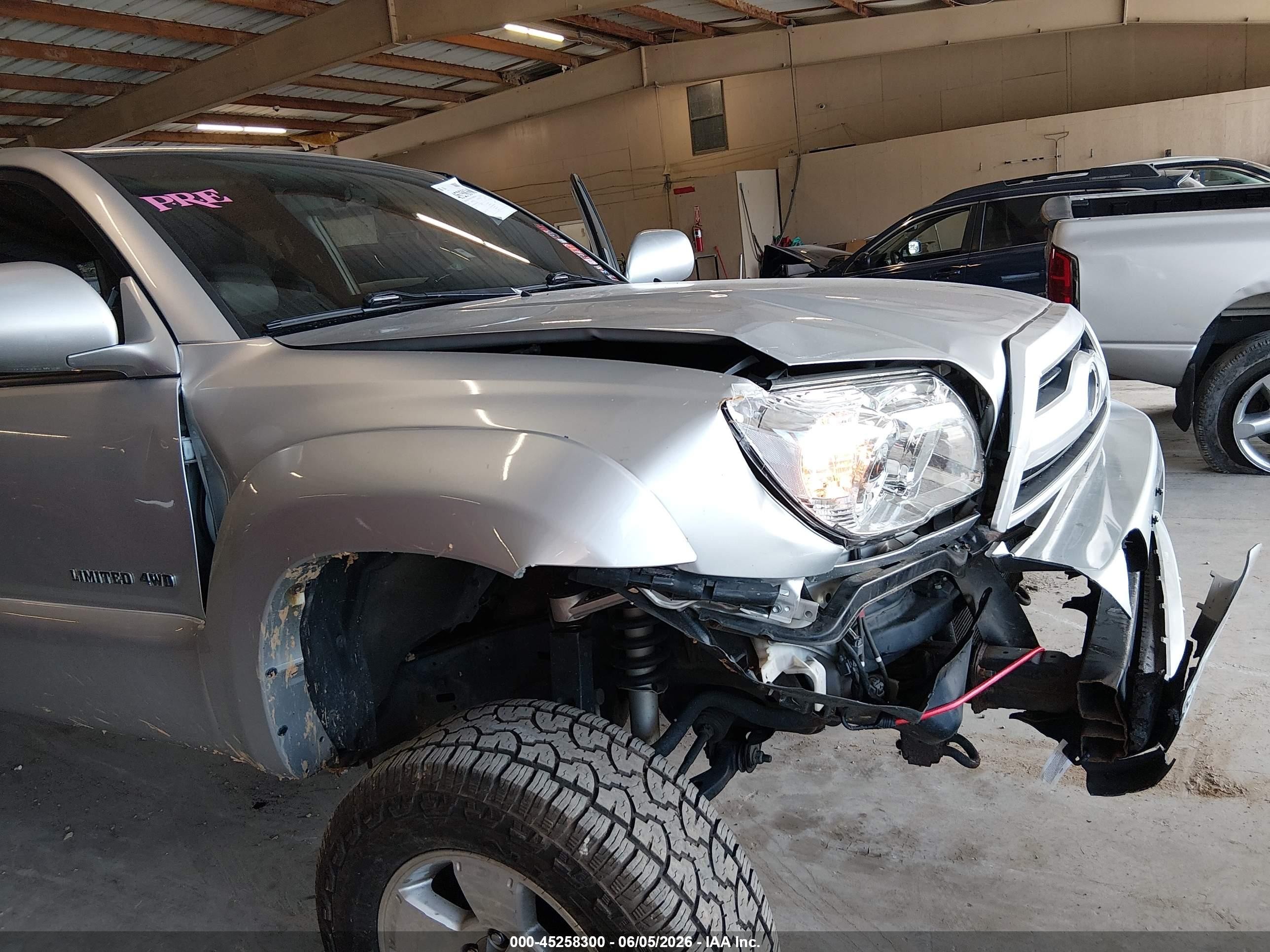 2008 Toyota 4runner Limited V6 Серебряный vin: JTEBU17R28K019247