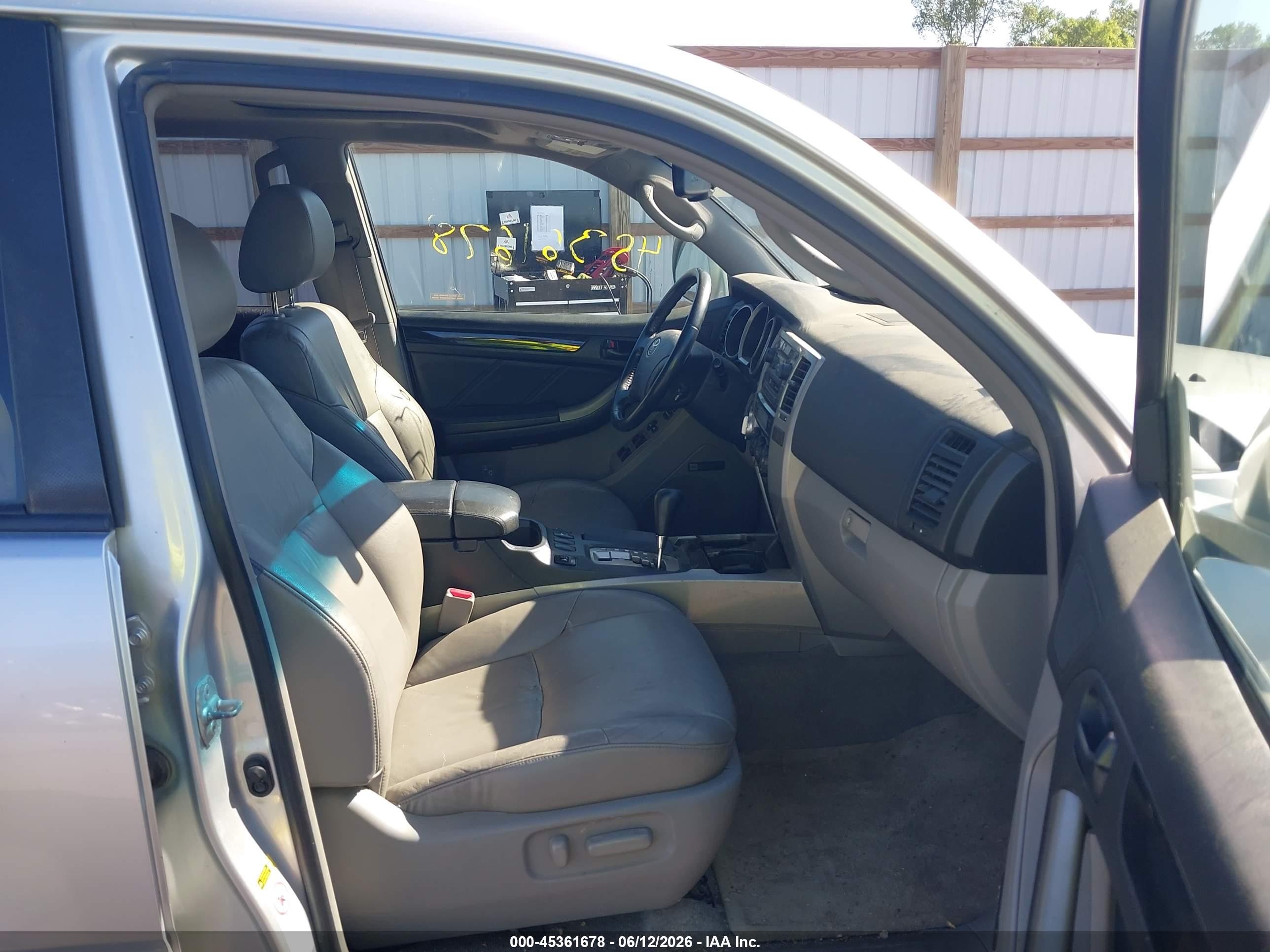 2008 Toyota 4runner Limited V6 Серебряный vin: JTEBU17R38K027972