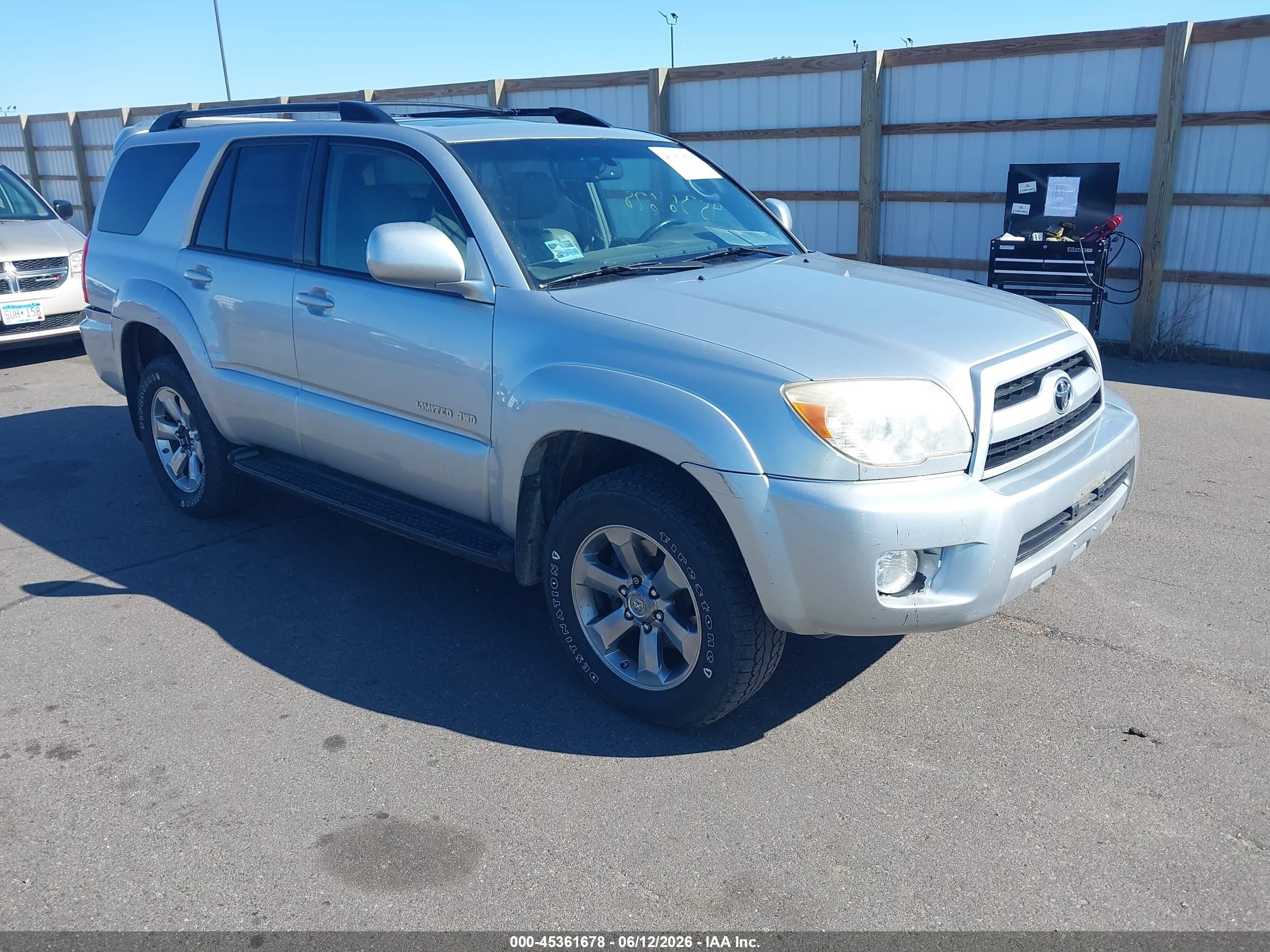 2008 Toyota 4runner Limited V6 Серебряный vin: JTEBU17R38K027972
