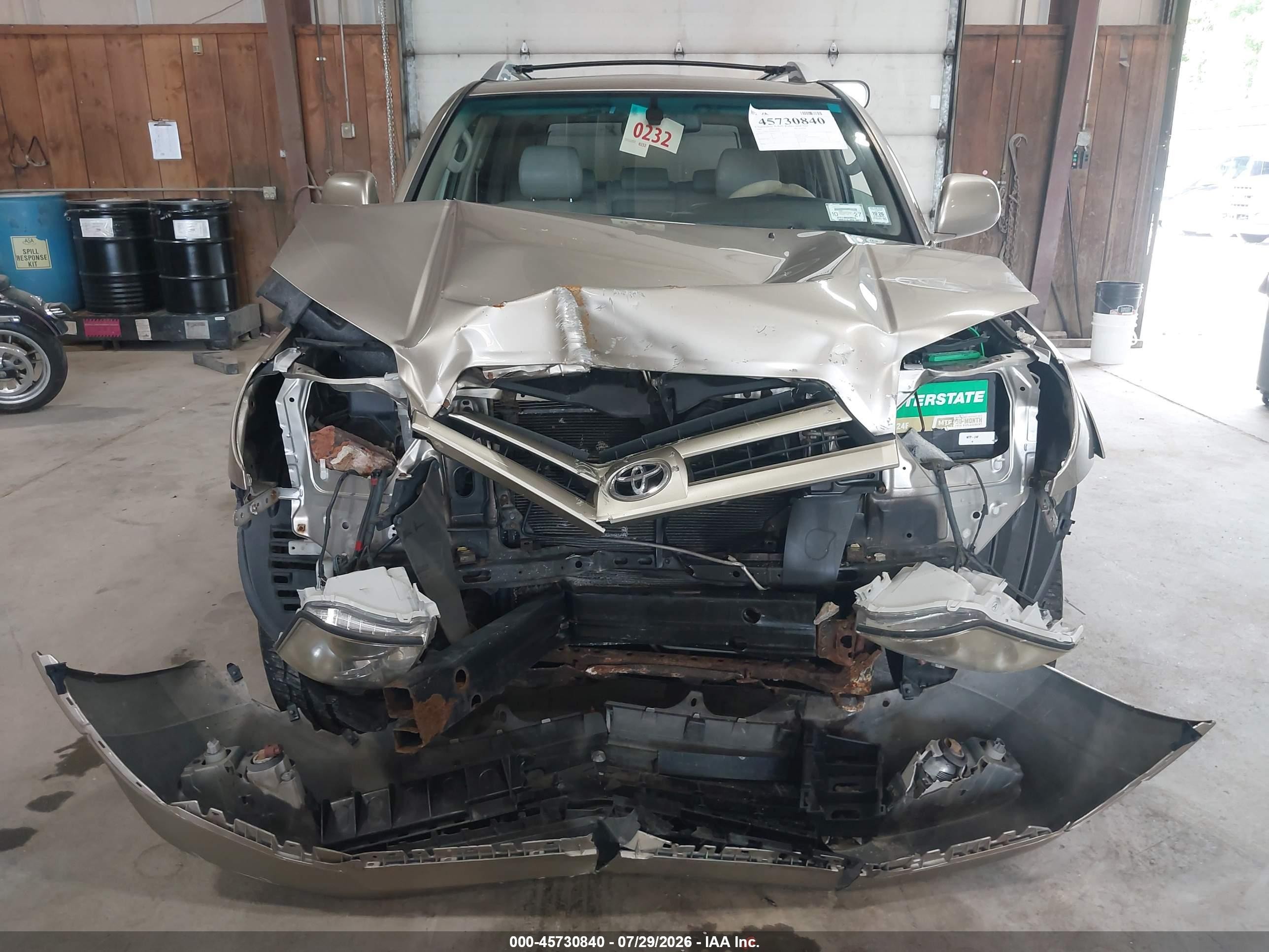2004 Toyota 4runner Limited V6 Gold vin: JTEBU17R440032555