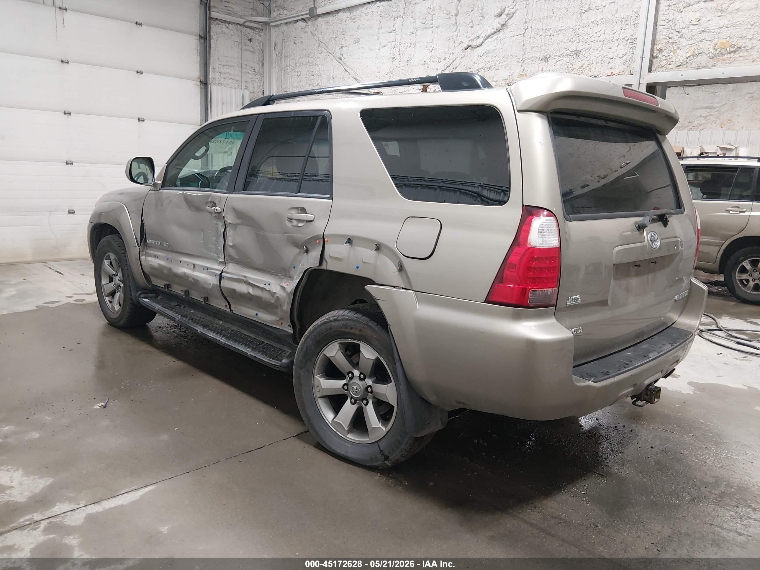 2007 Toyota 4runner Limited V6 Gold vin: JTEBU17R570107641