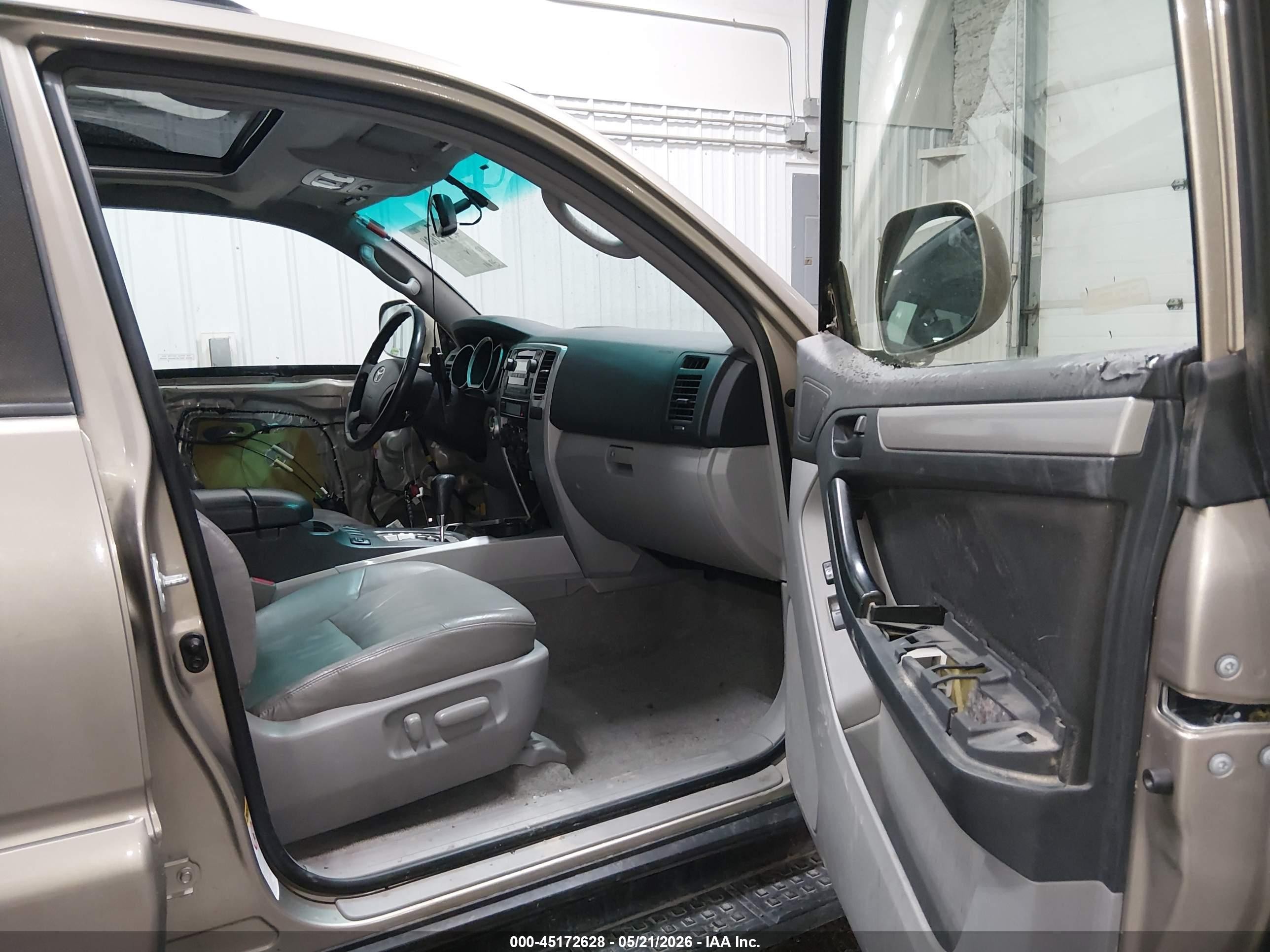 2007 Toyota 4runner Limited V6 Gold vin: JTEBU17R570107641