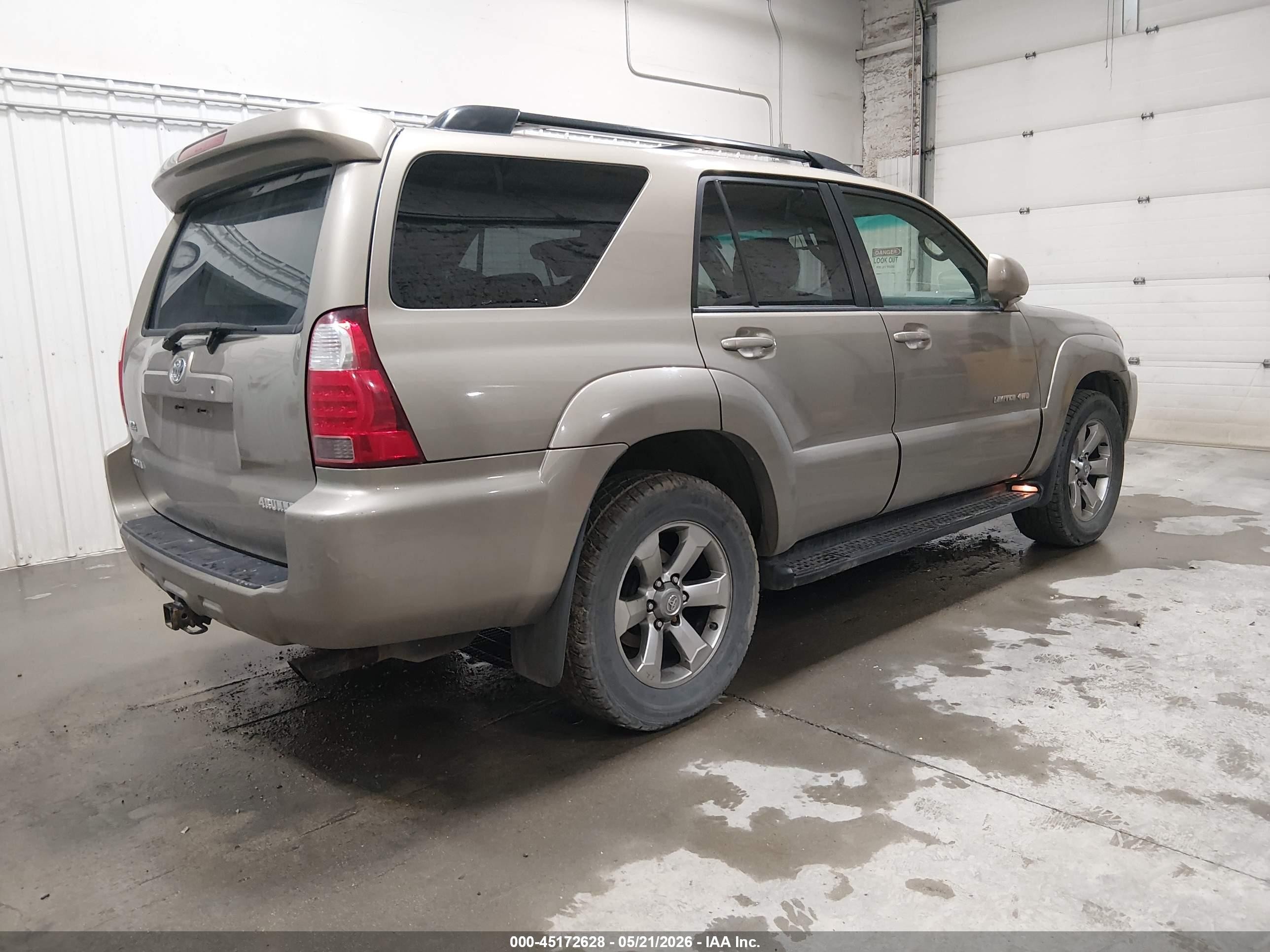 2007 Toyota 4runner Limited V6 Gold vin: JTEBU17R570107641
