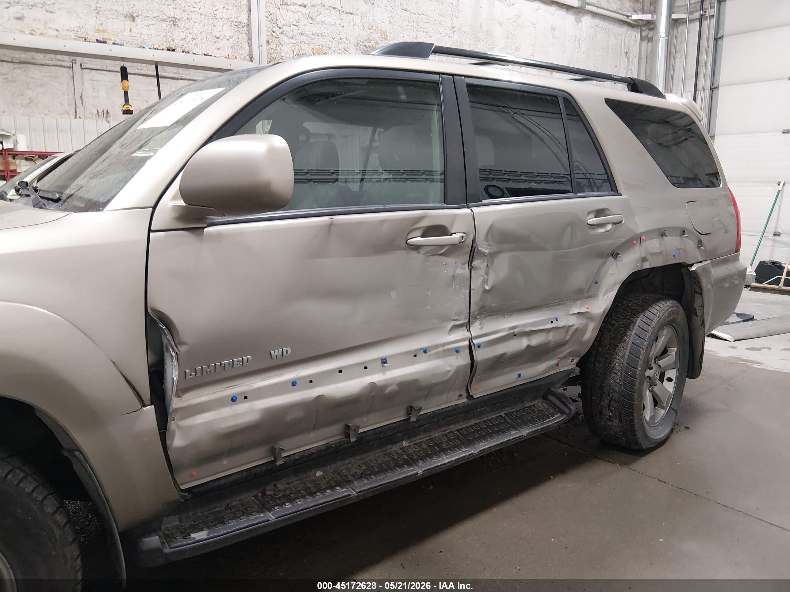 2007 Toyota 4runner Limited V6 Gold vin: JTEBU17R570107641