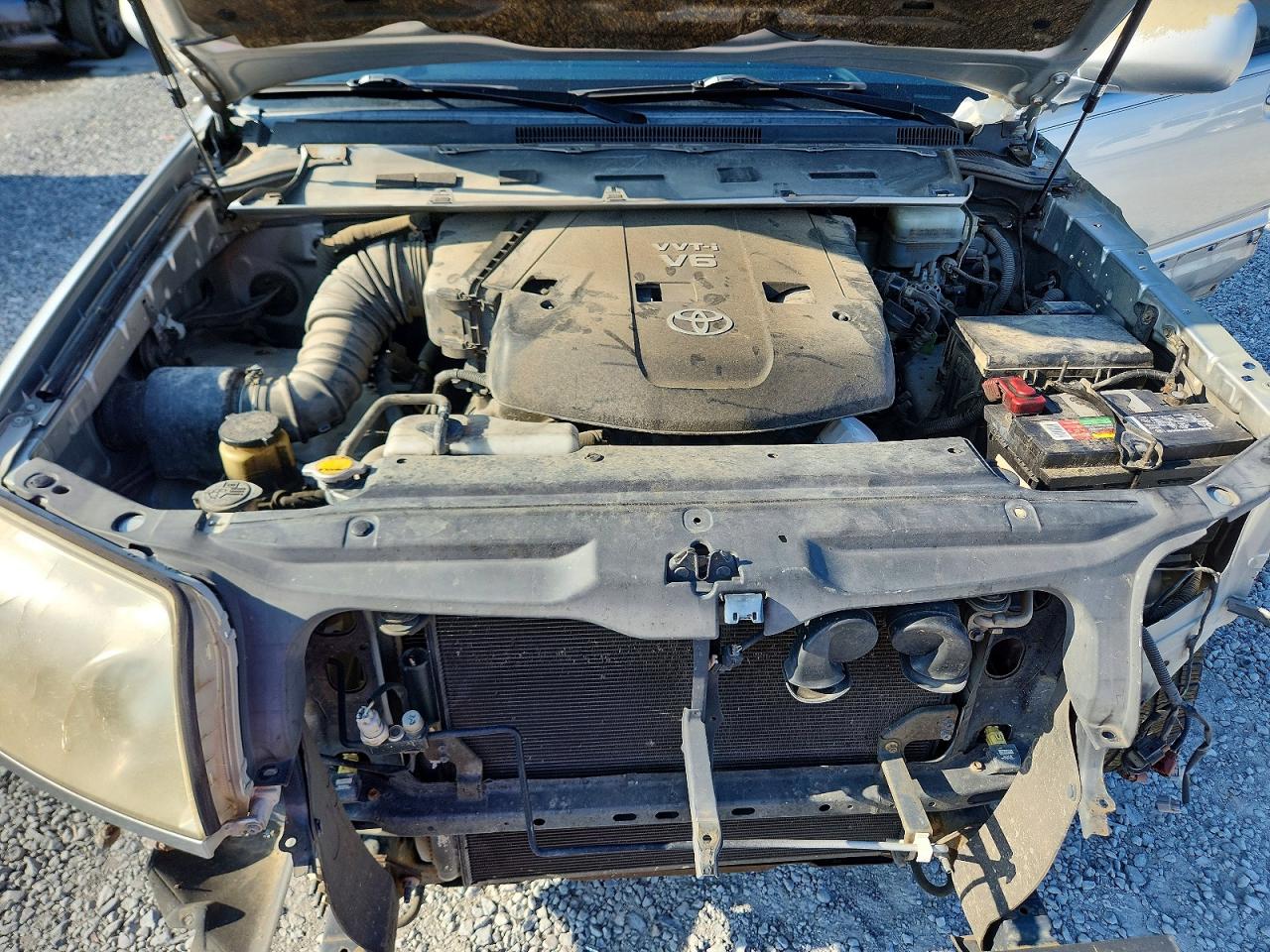 2005 Toyota 4runner Limited Silver vin: JTEBU17R658047237