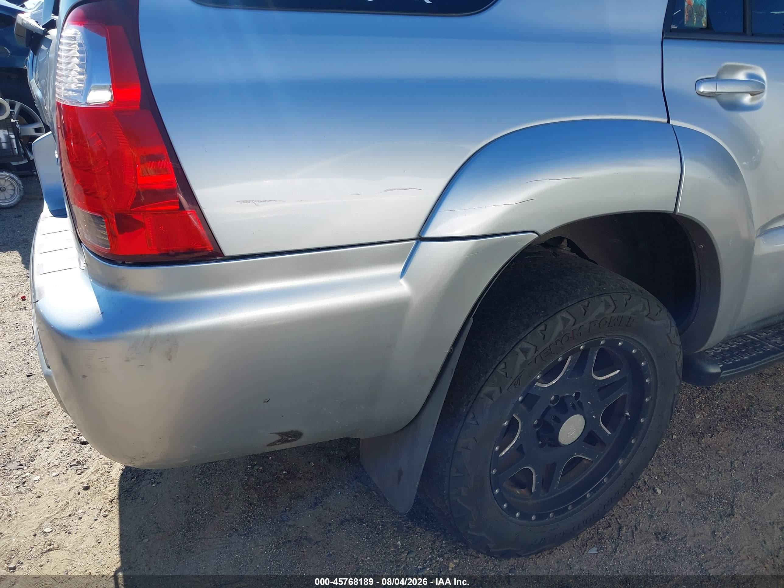 2007 Toyota 4runner Limited Silver vin: JTEBU17R778090374