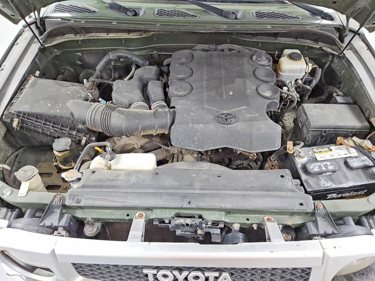 2010 Toyota Fj Cruiser Base Green vin: JTEBU4BF0AK094940