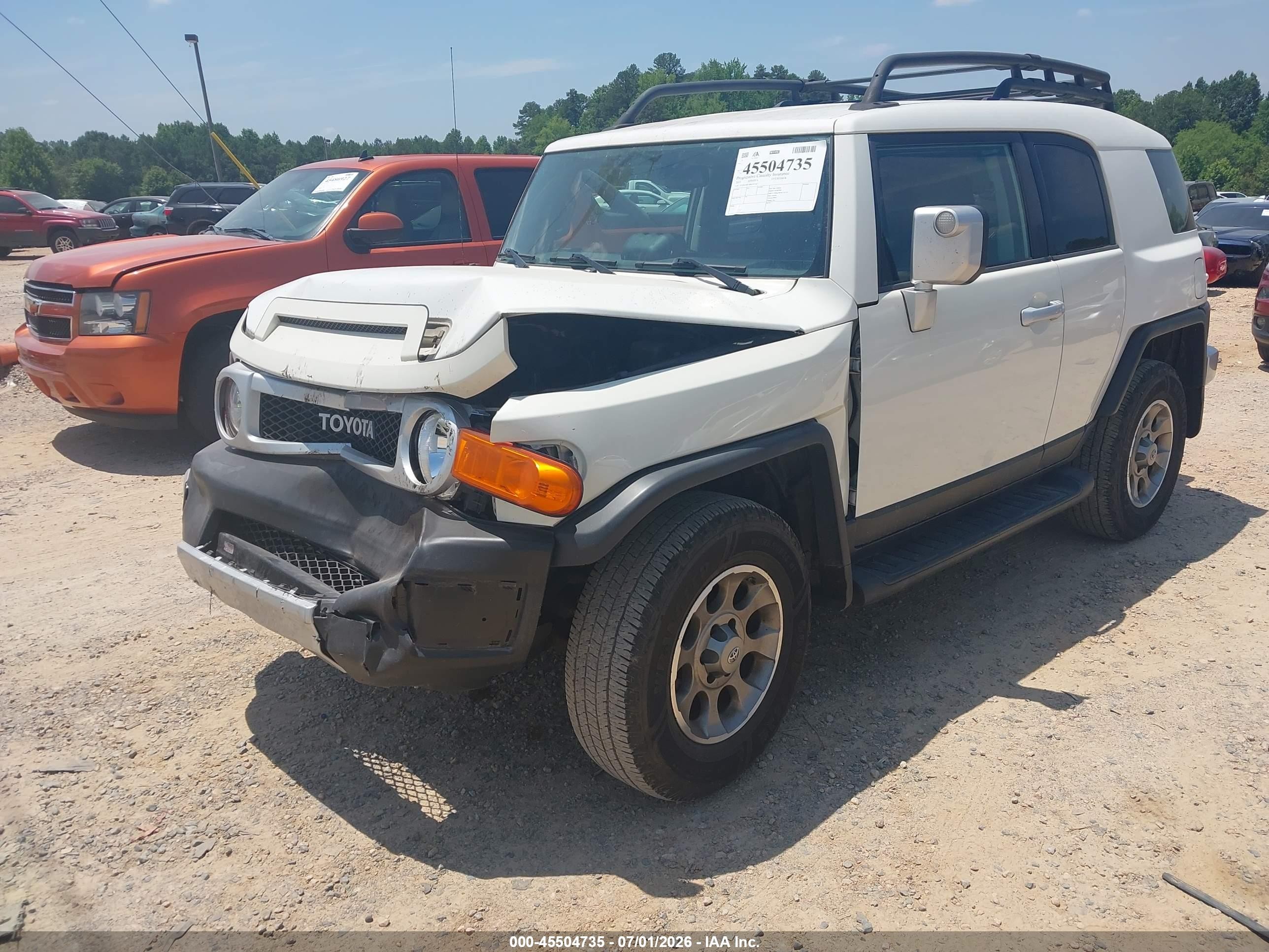 2011 Toyota Fj Cruiser   Белый vin: JTEBU4BF0BK102147